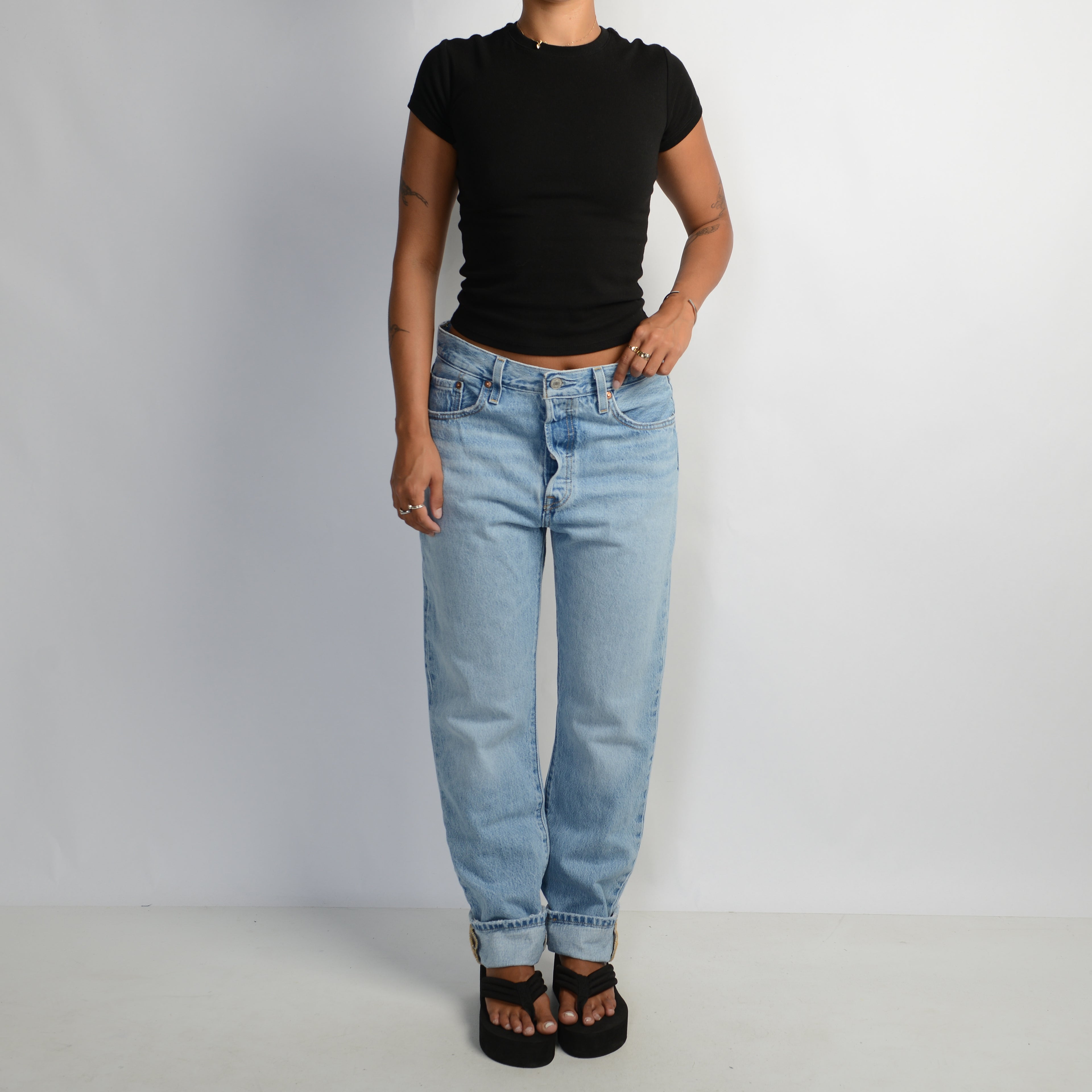 LEVIS 501 JEANS