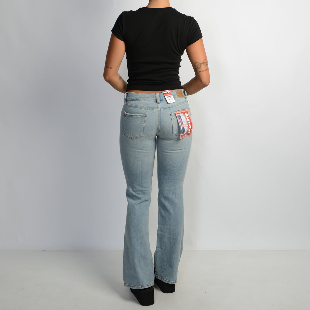 LOW RISE BOOTCUT JEANS