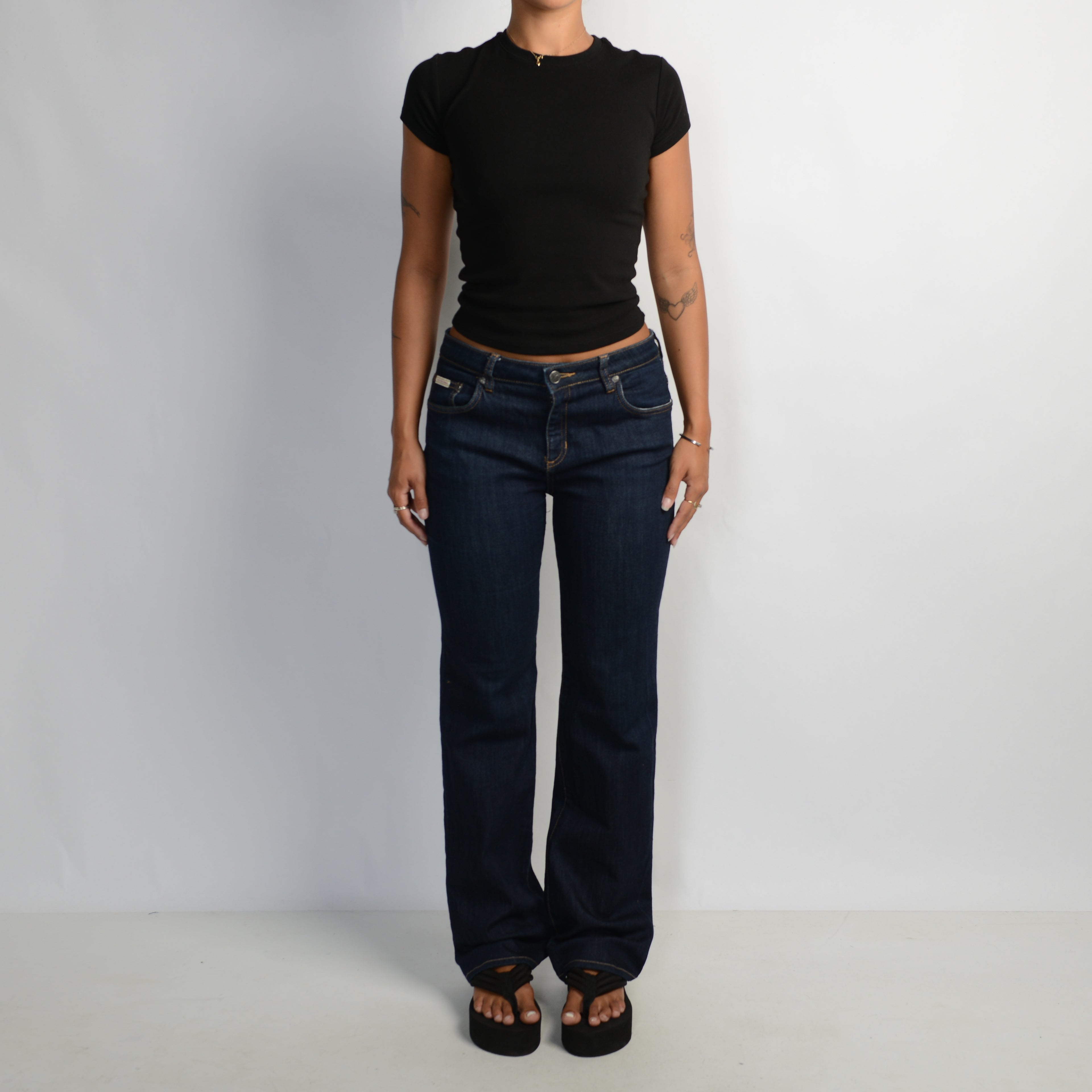 DARK WASH BOOTCUT JEANS