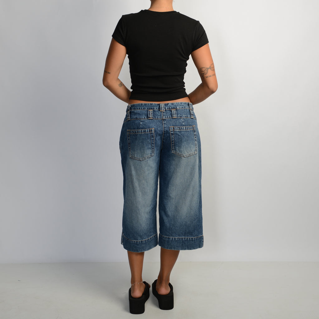 WIDE LEG CAPRI JEANS