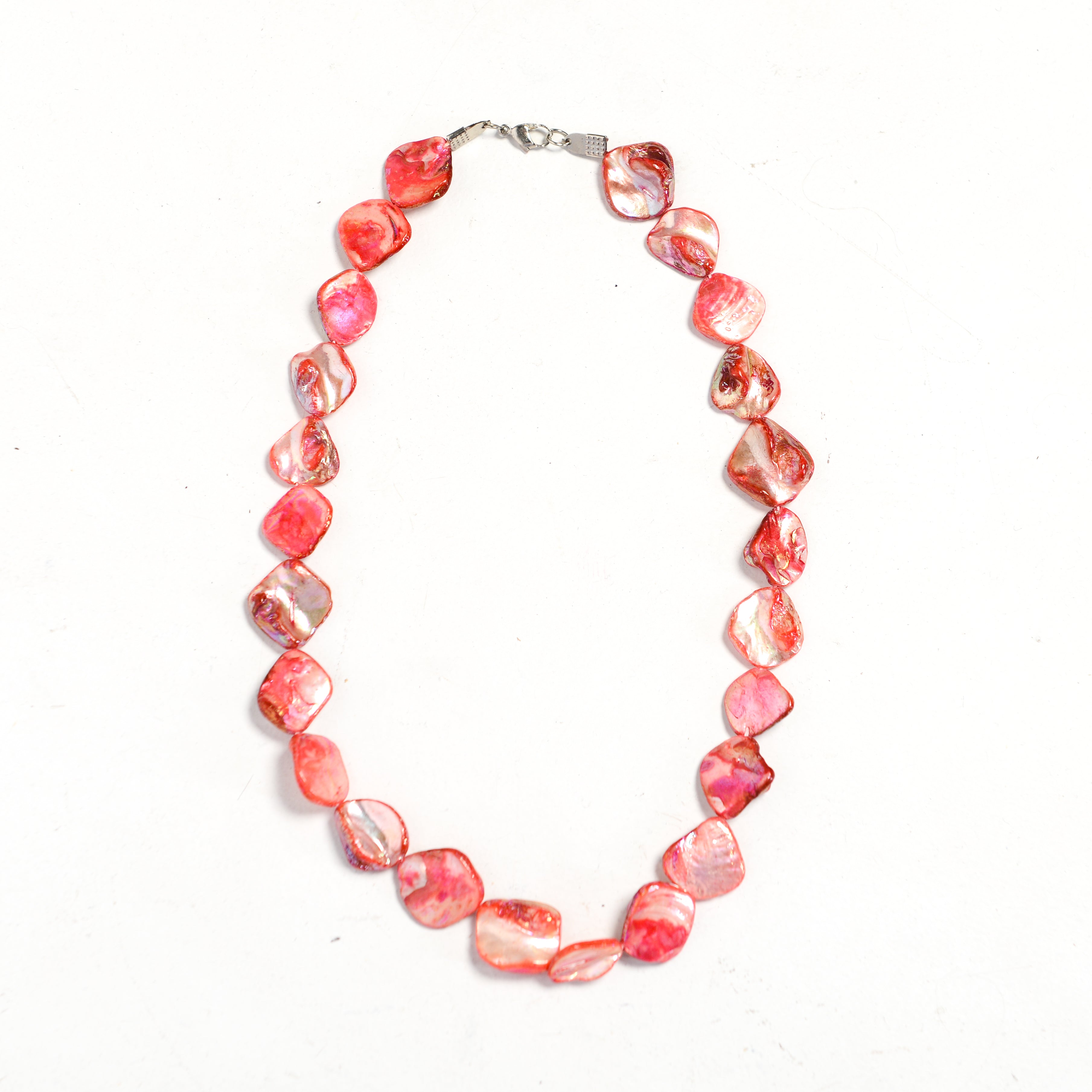 OPALESCENT BEADED NECKLACE