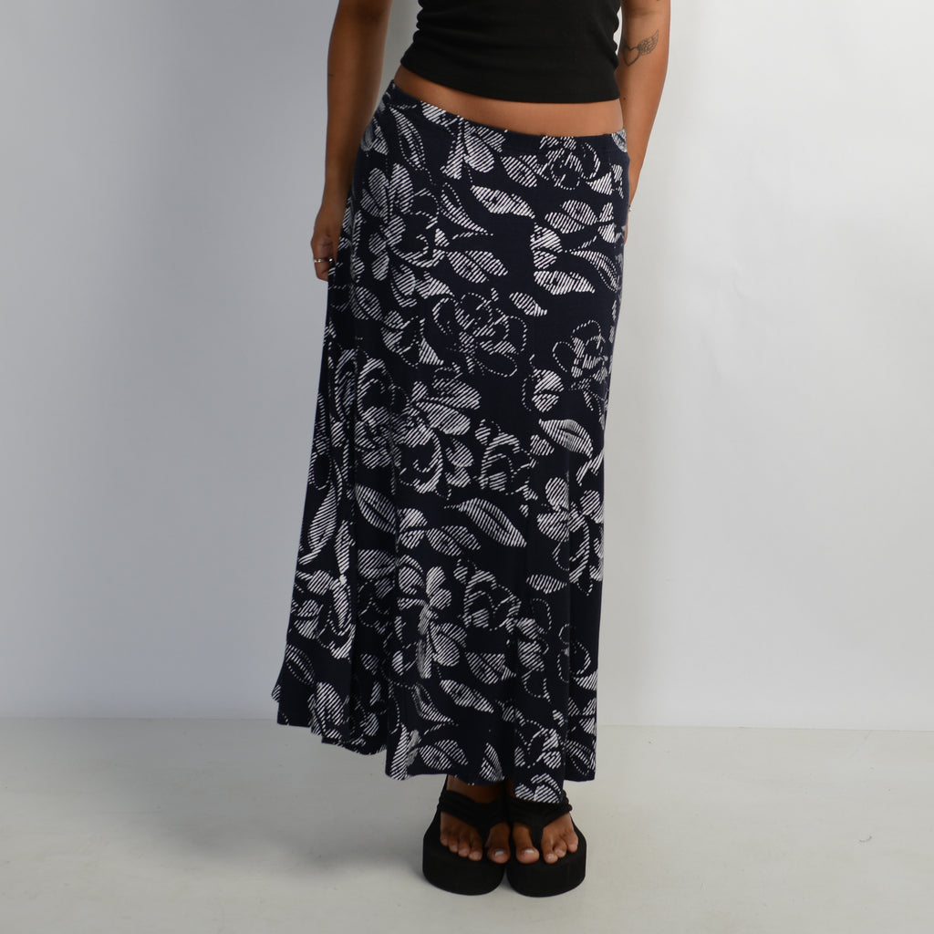 NAVY FLORAL MAXI SKIRT