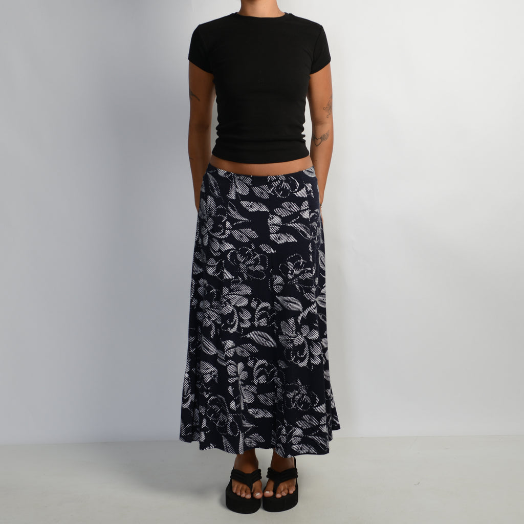 NAVY FLORAL MAXI SKIRT