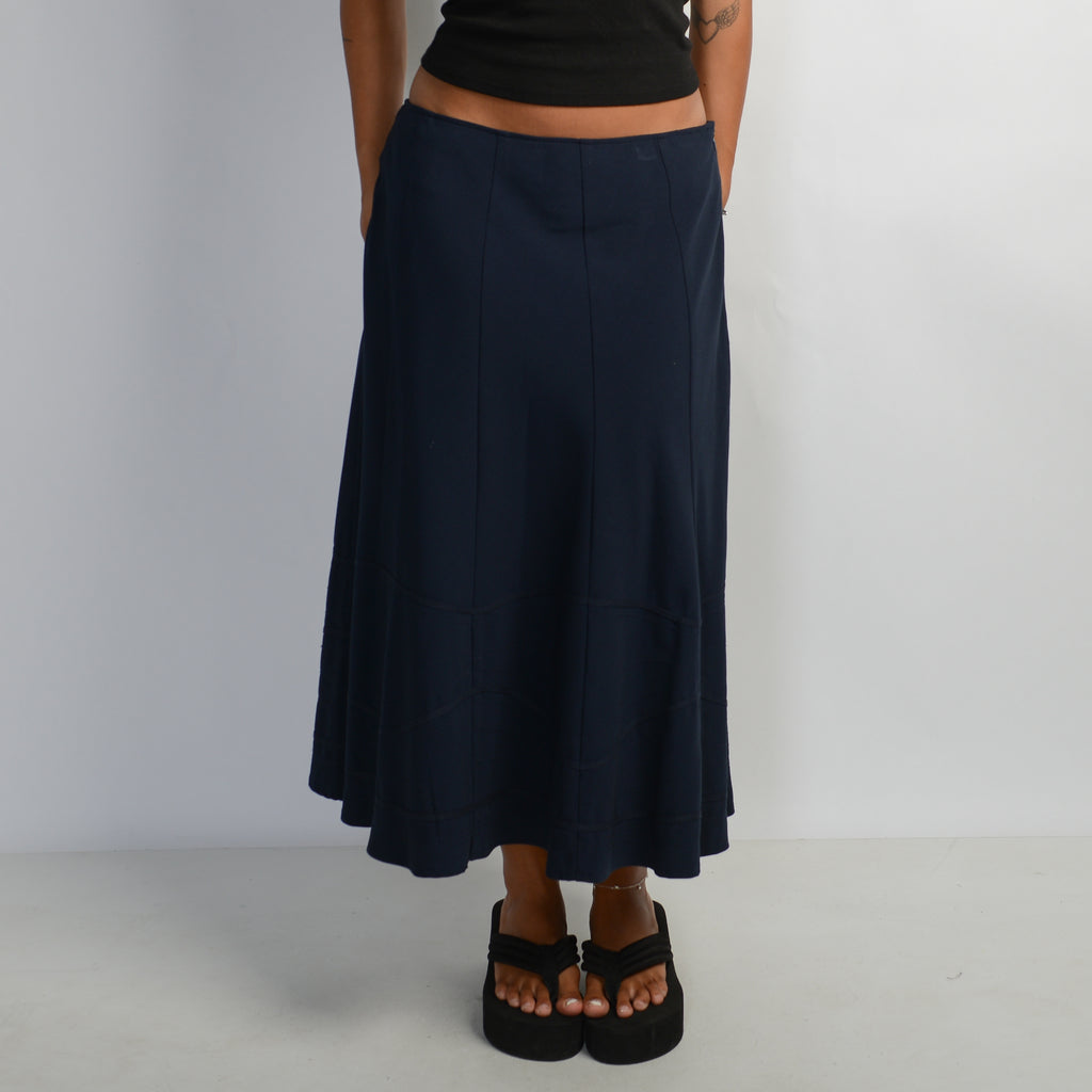 NAVY LONGLINE SKIRT
