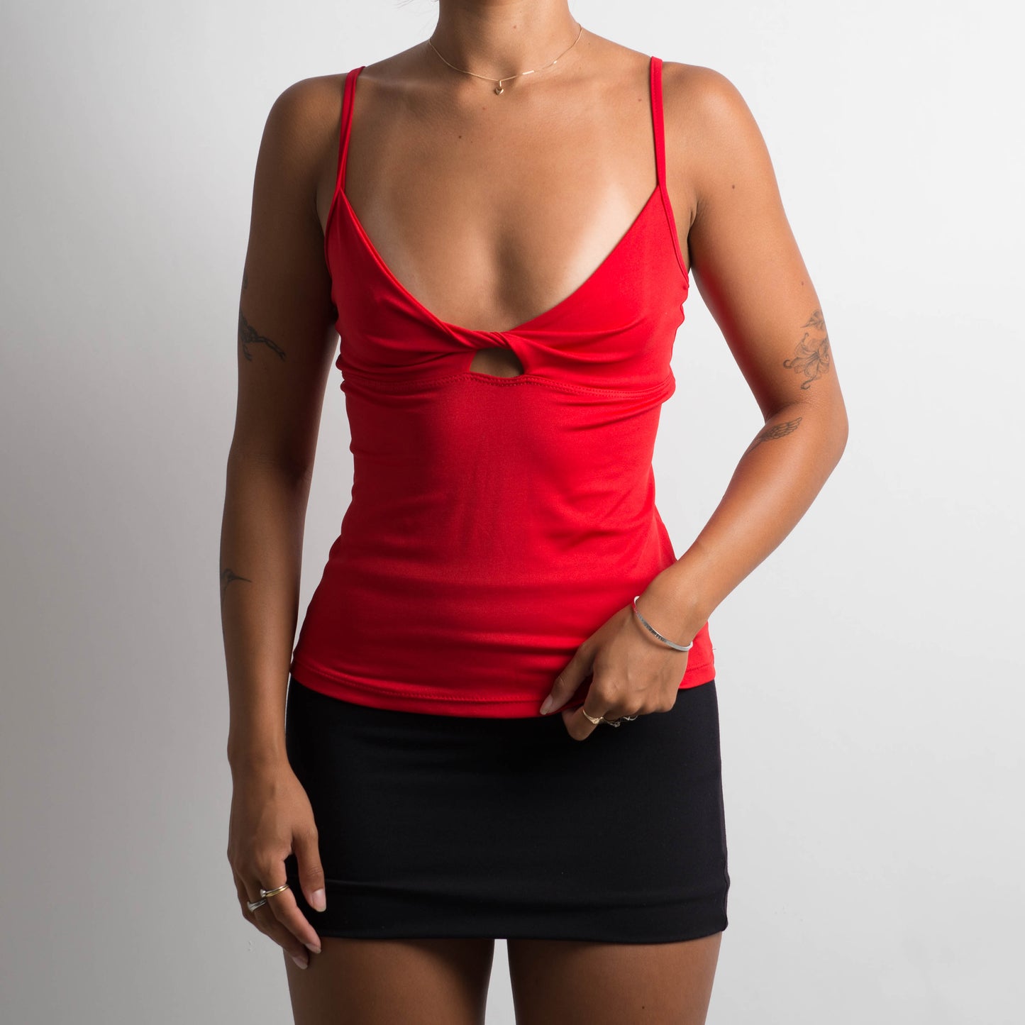 RED TWIST CAMISOLE