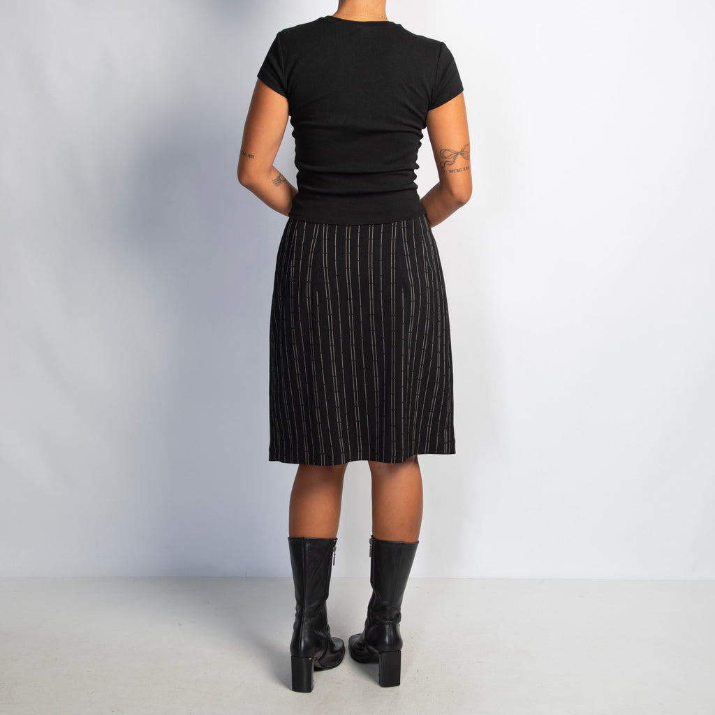 BLACK STRIPE MIDI SKIRT