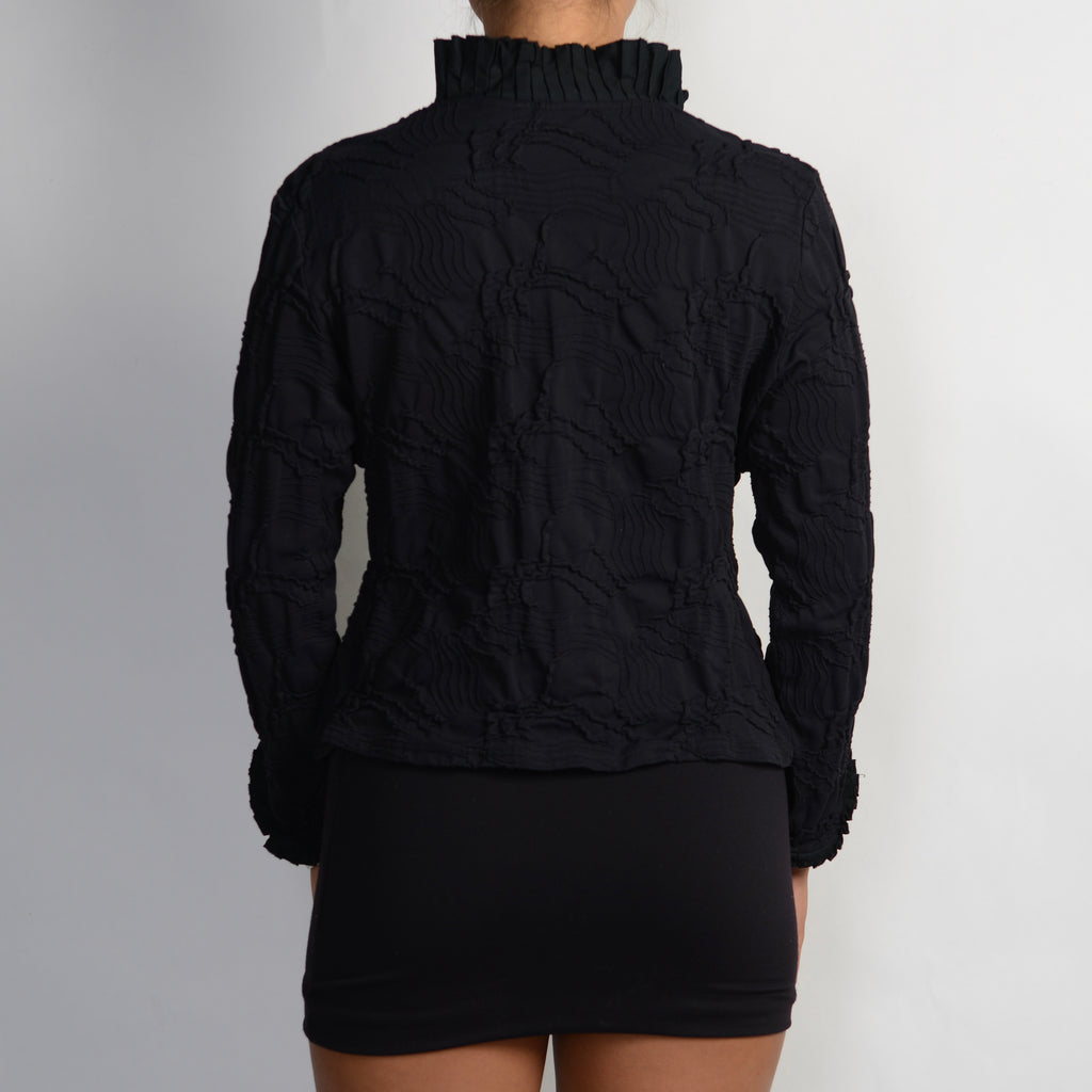 BLACK TEXTURED TOP