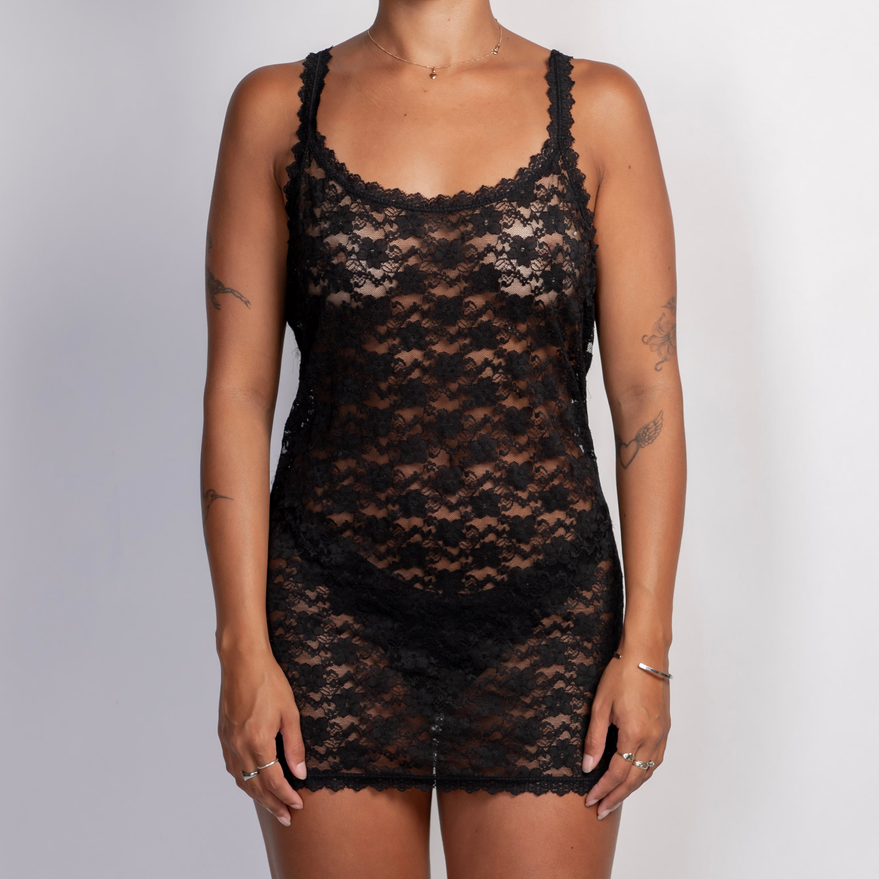 BLACK LACE LONGLINE CAMISOLE