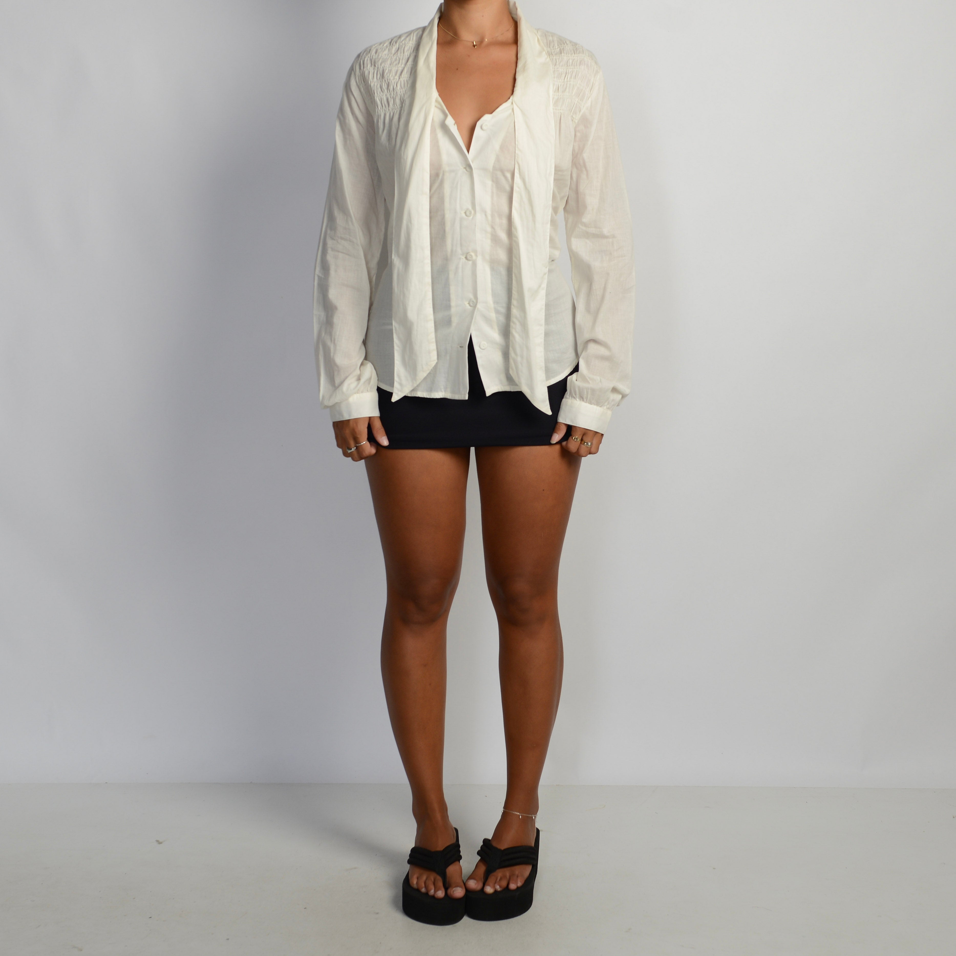 OFF WHITE TIE BLOUSE