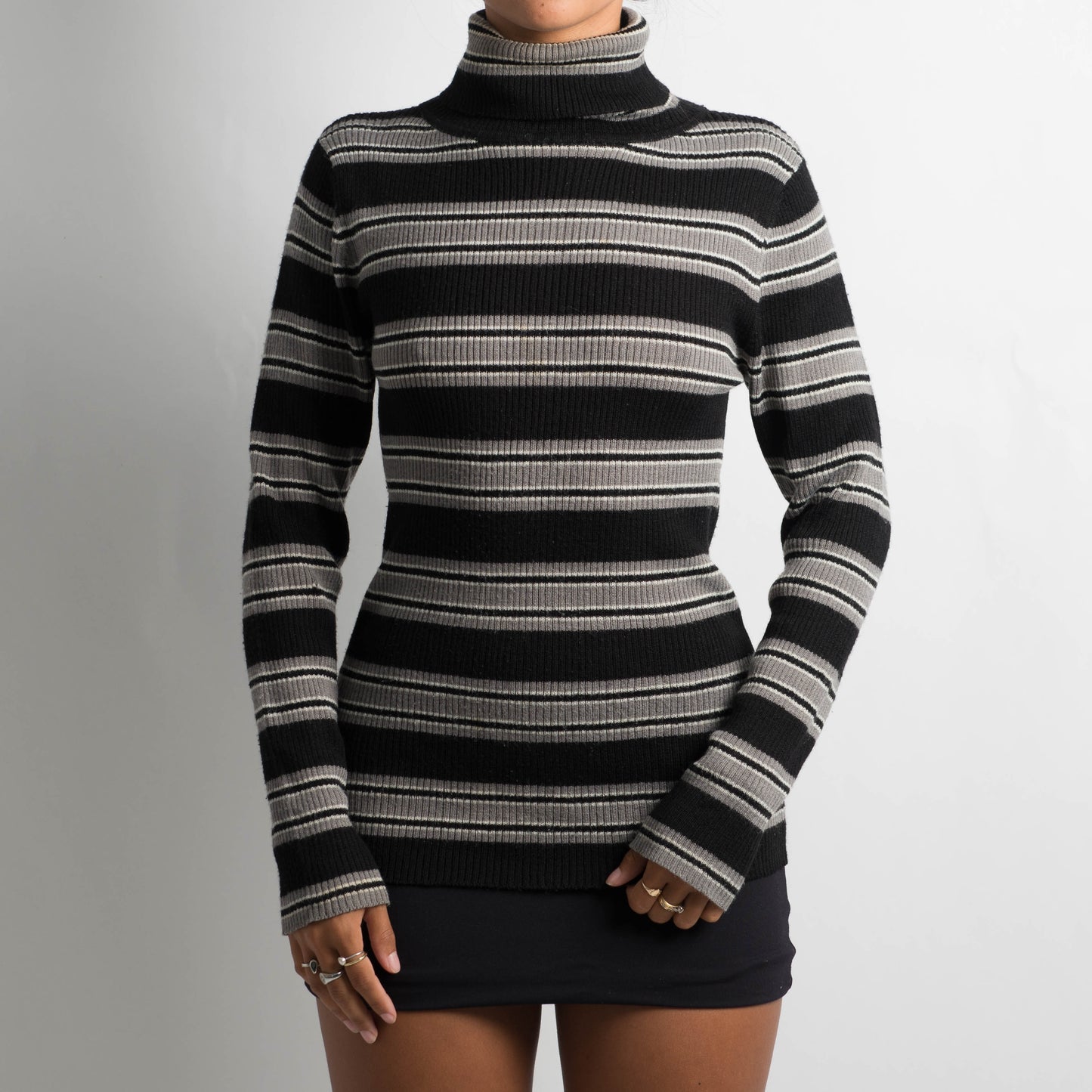 WOOL STRIPED TURTLENECK