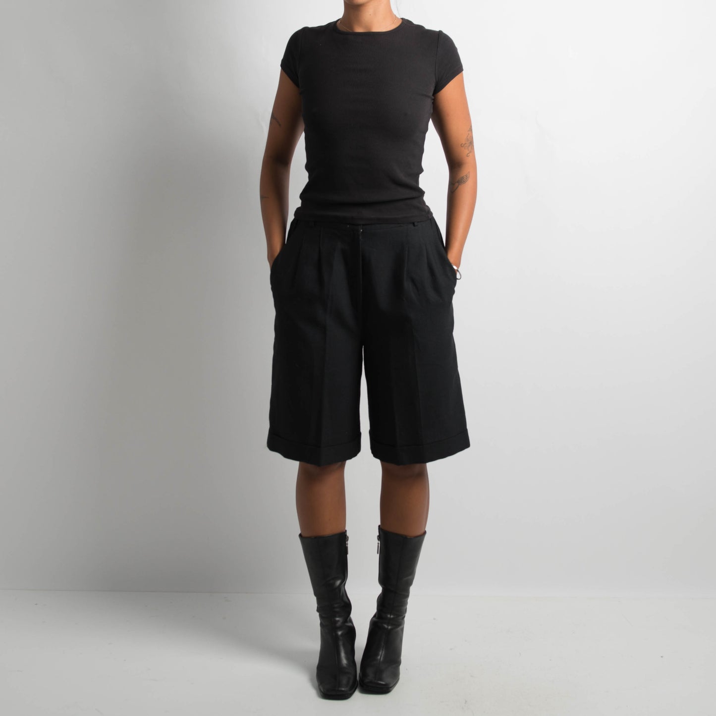 LONGLINE TAILORED SHORTS