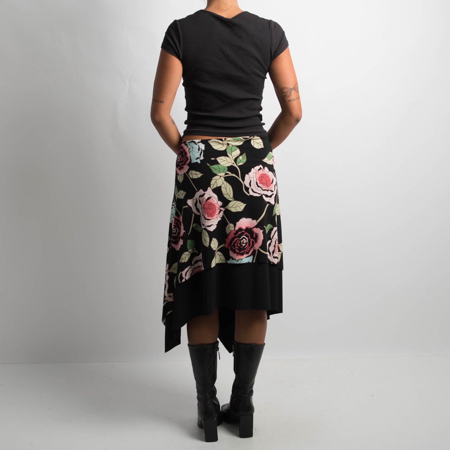 ASYMMETRIC MIDI SKIRT