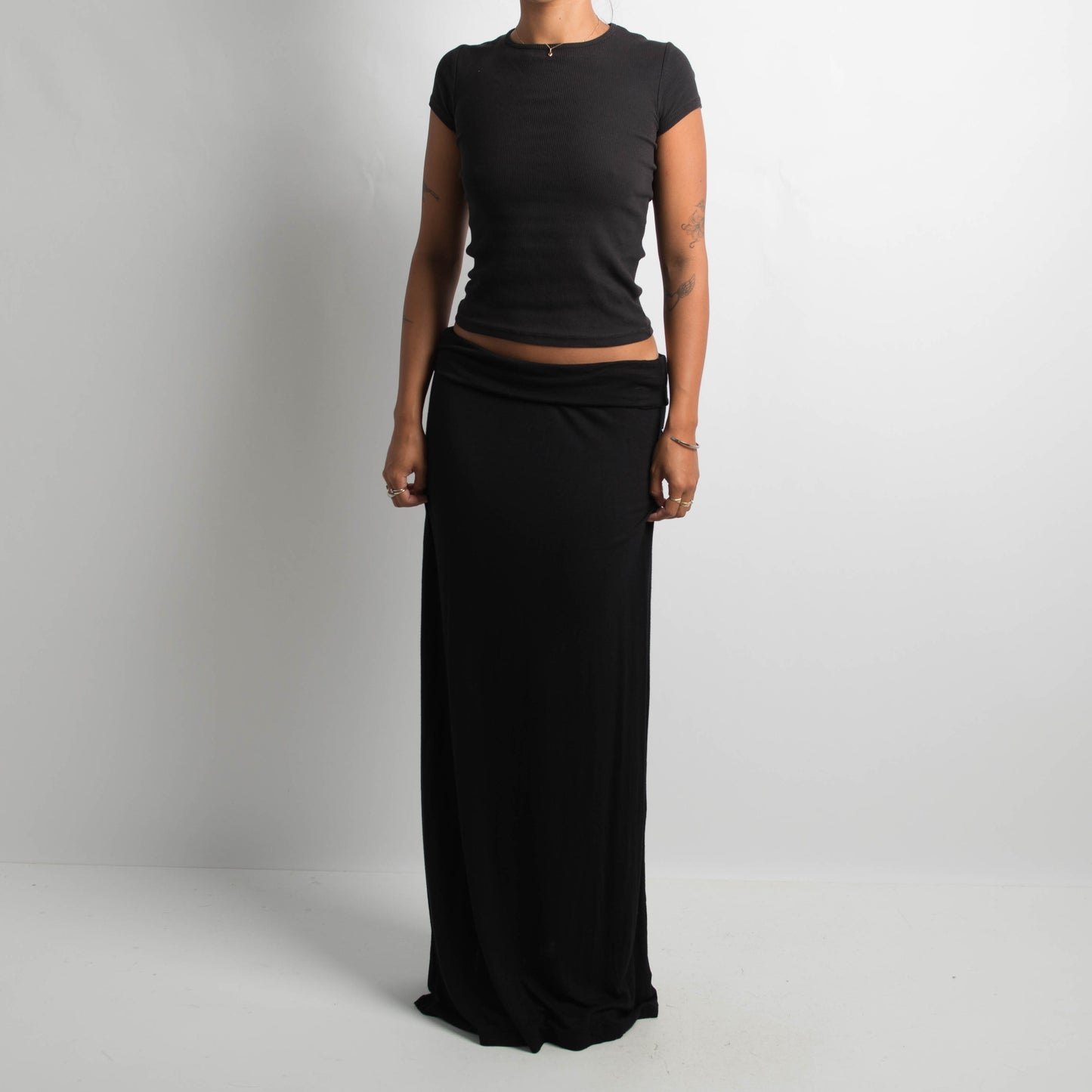 SOFT BLACK MAXI SKIRT