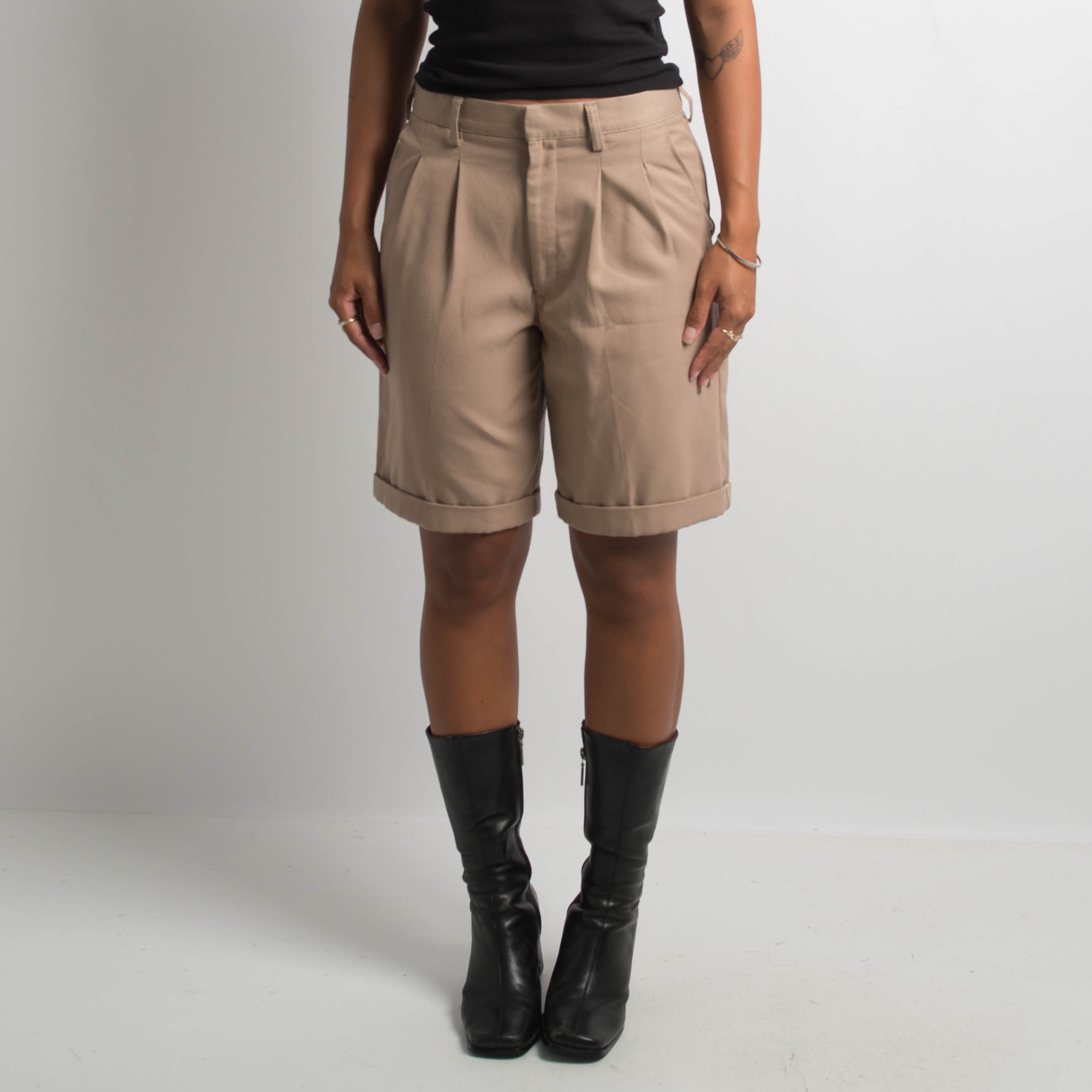 TAN PLEATED LONGLINE SHORTS