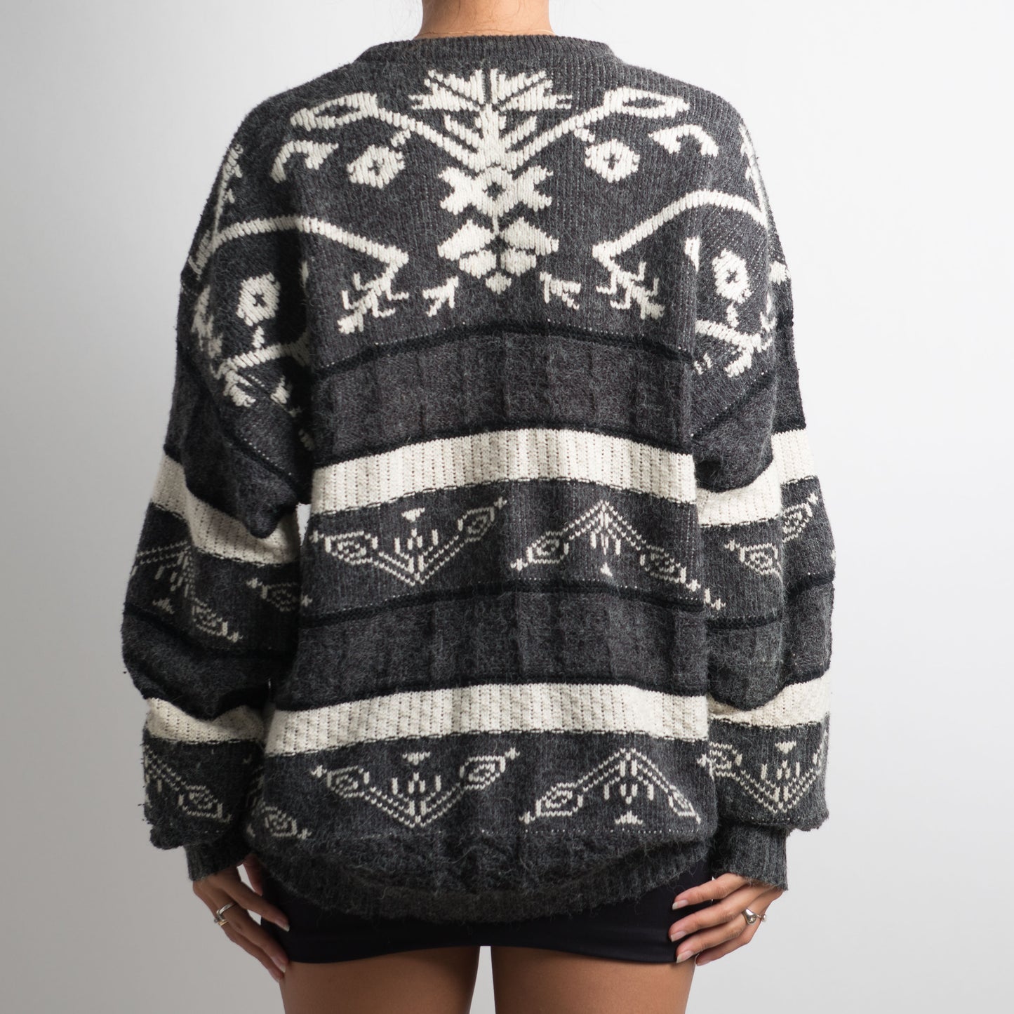 PULL EN MAILLE À MOTIFS