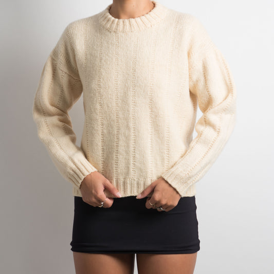 PULL EN MAILLE ÉPAIS CRÈME