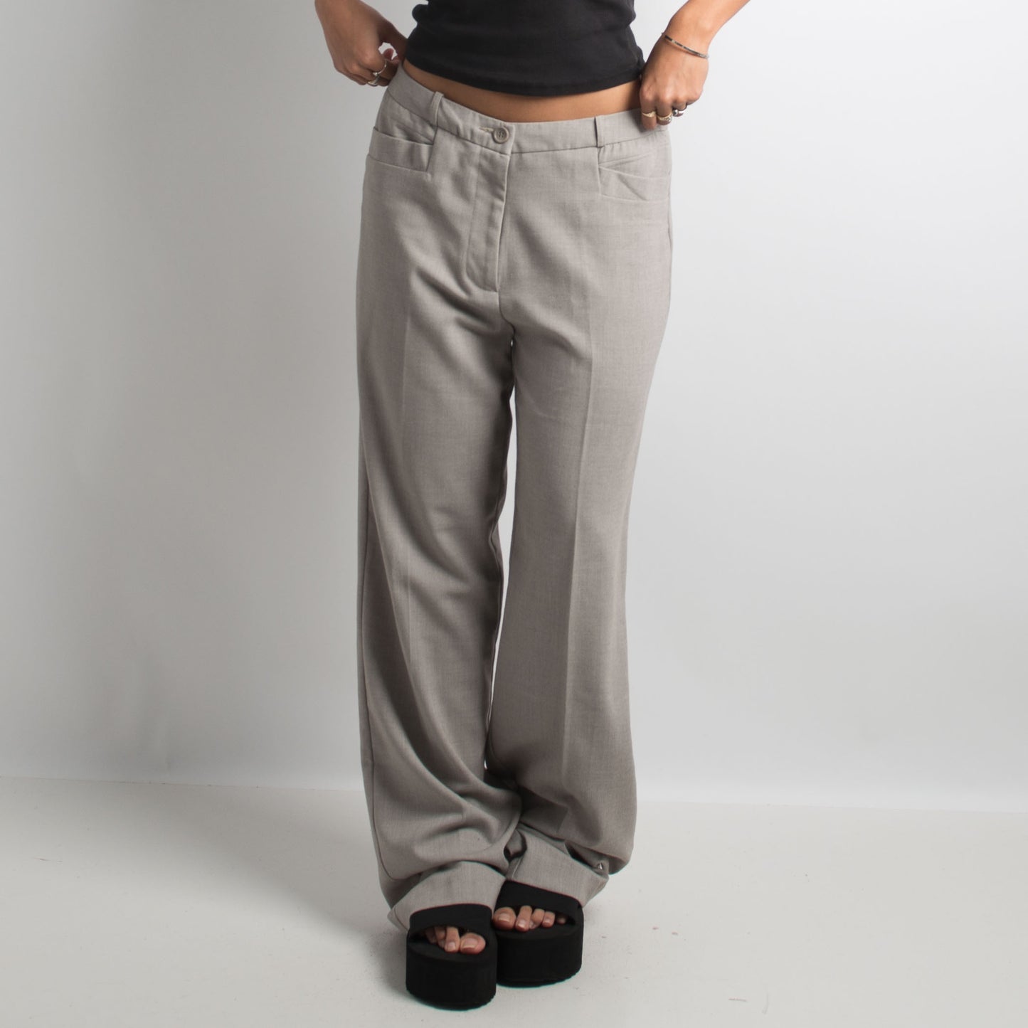 LIGHT GREY TROUSERS