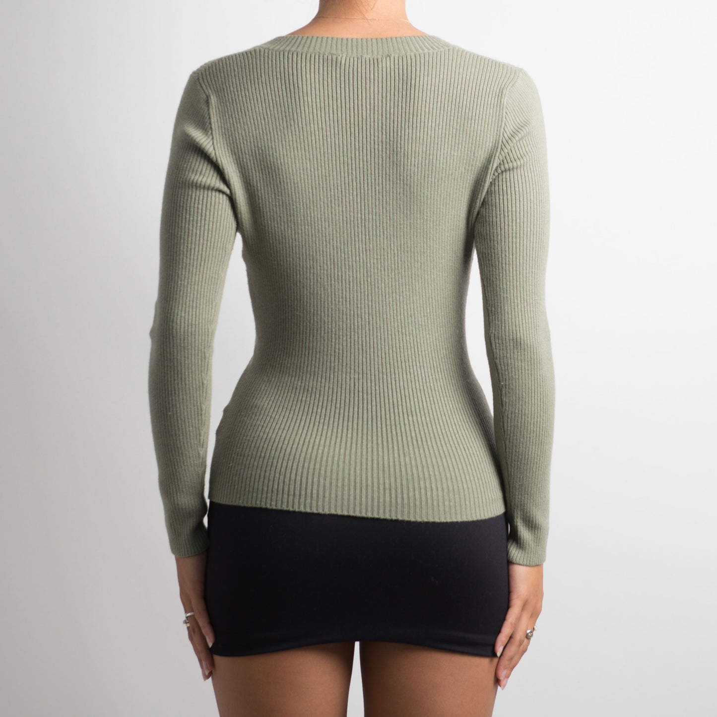 MUTED GREEN LONG SLEEVE