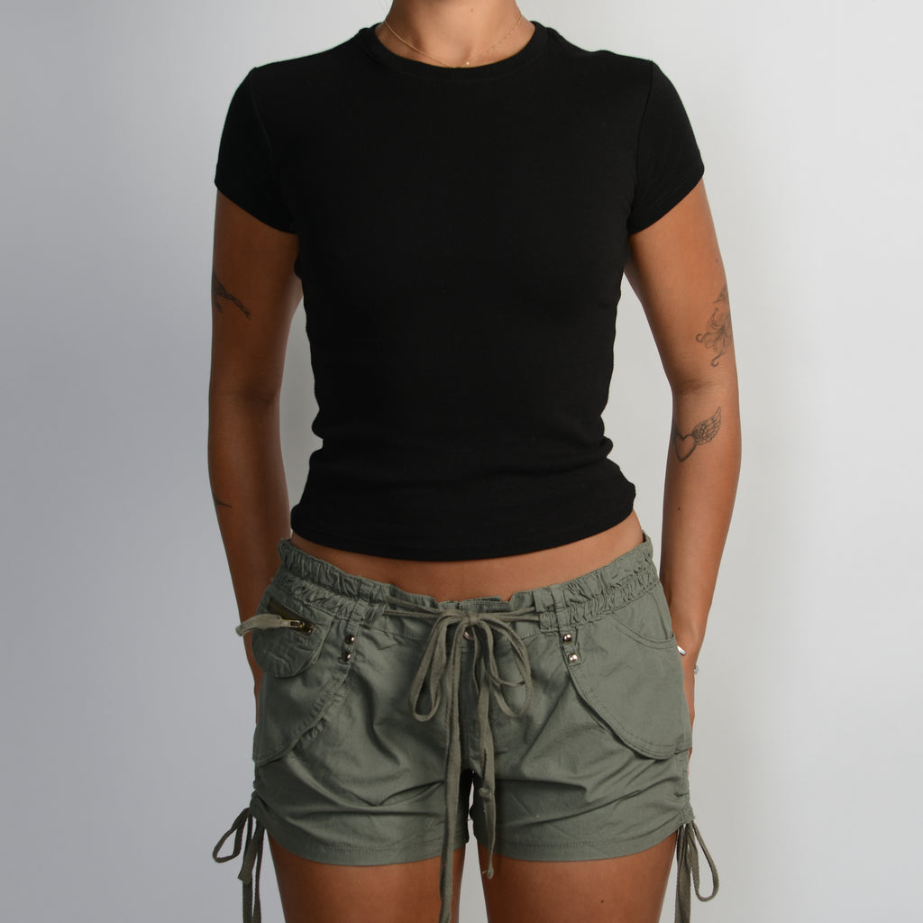 KHAKI CARGO SHORTS