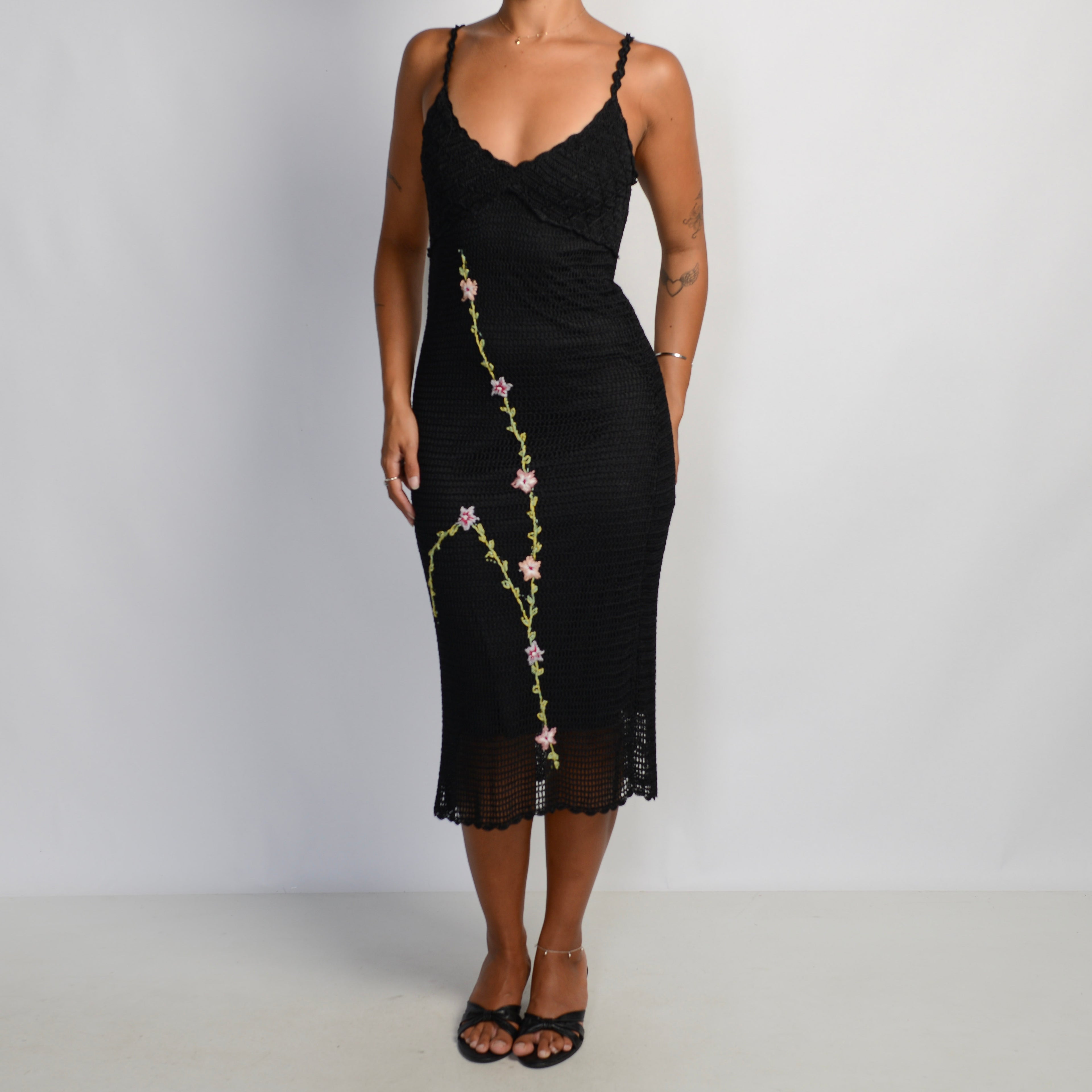EMBROIDERED MIDI DRESS