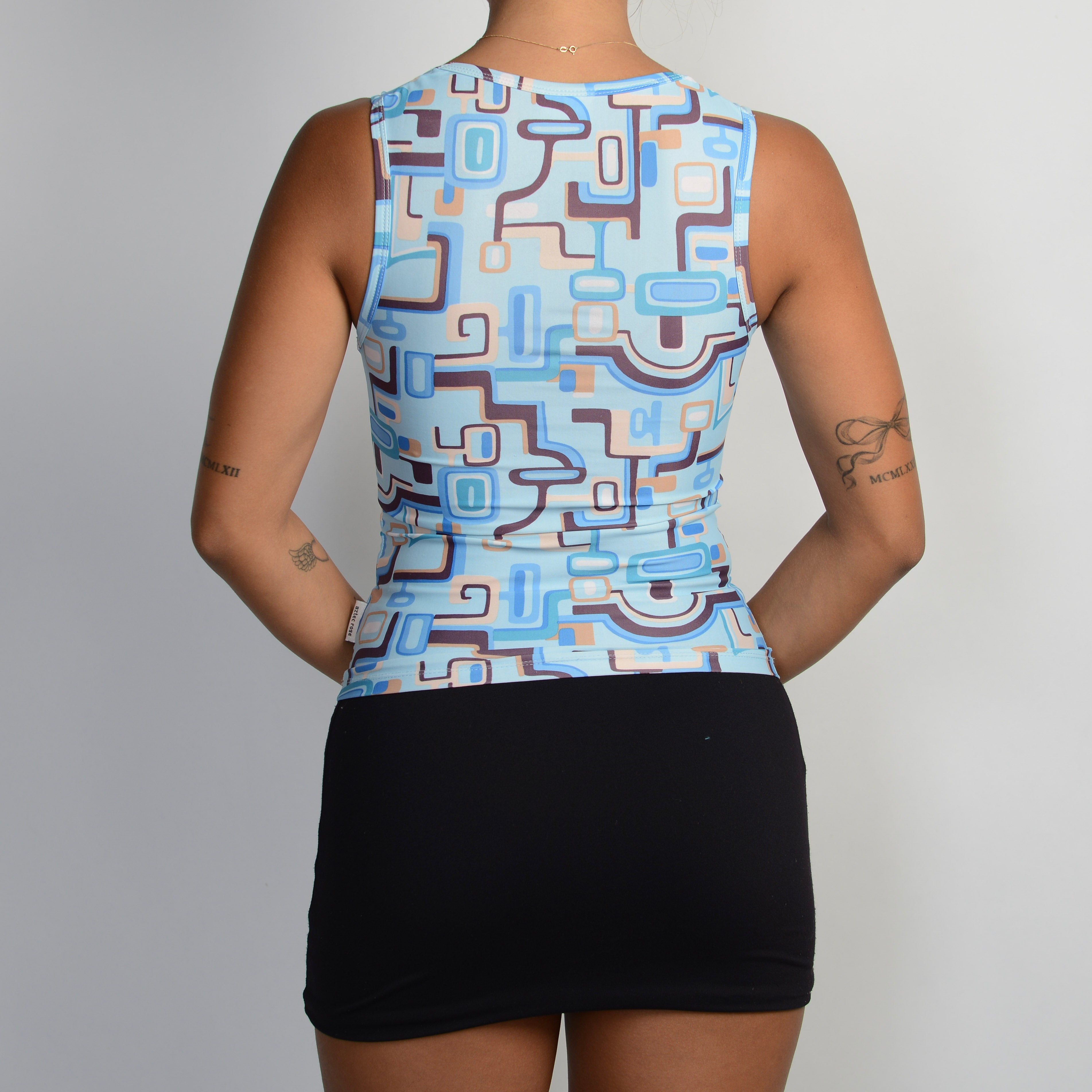BLUE GEOMETRIC TOP