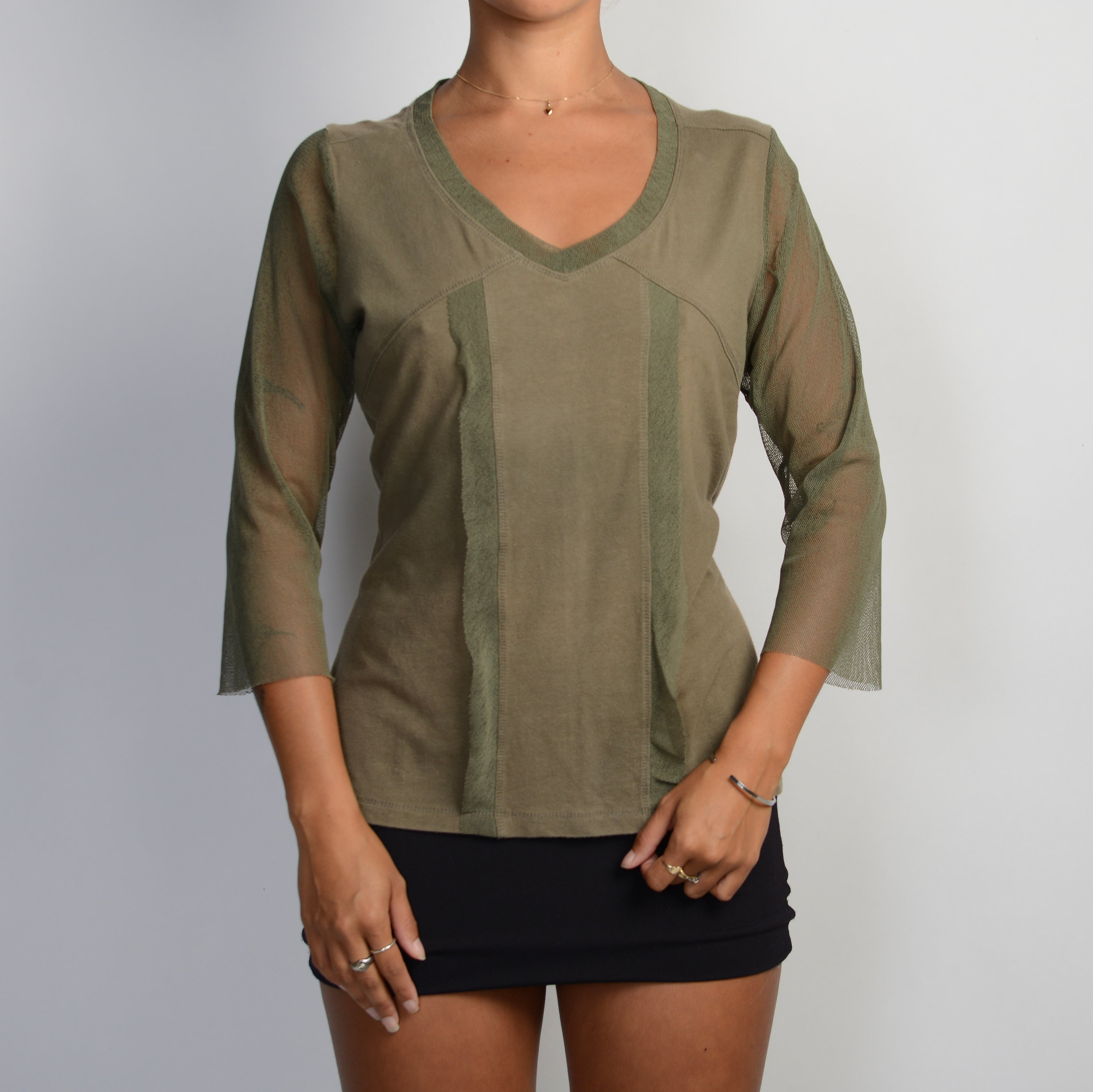 KHAKI MESH 3/4 SLEEVE TOP