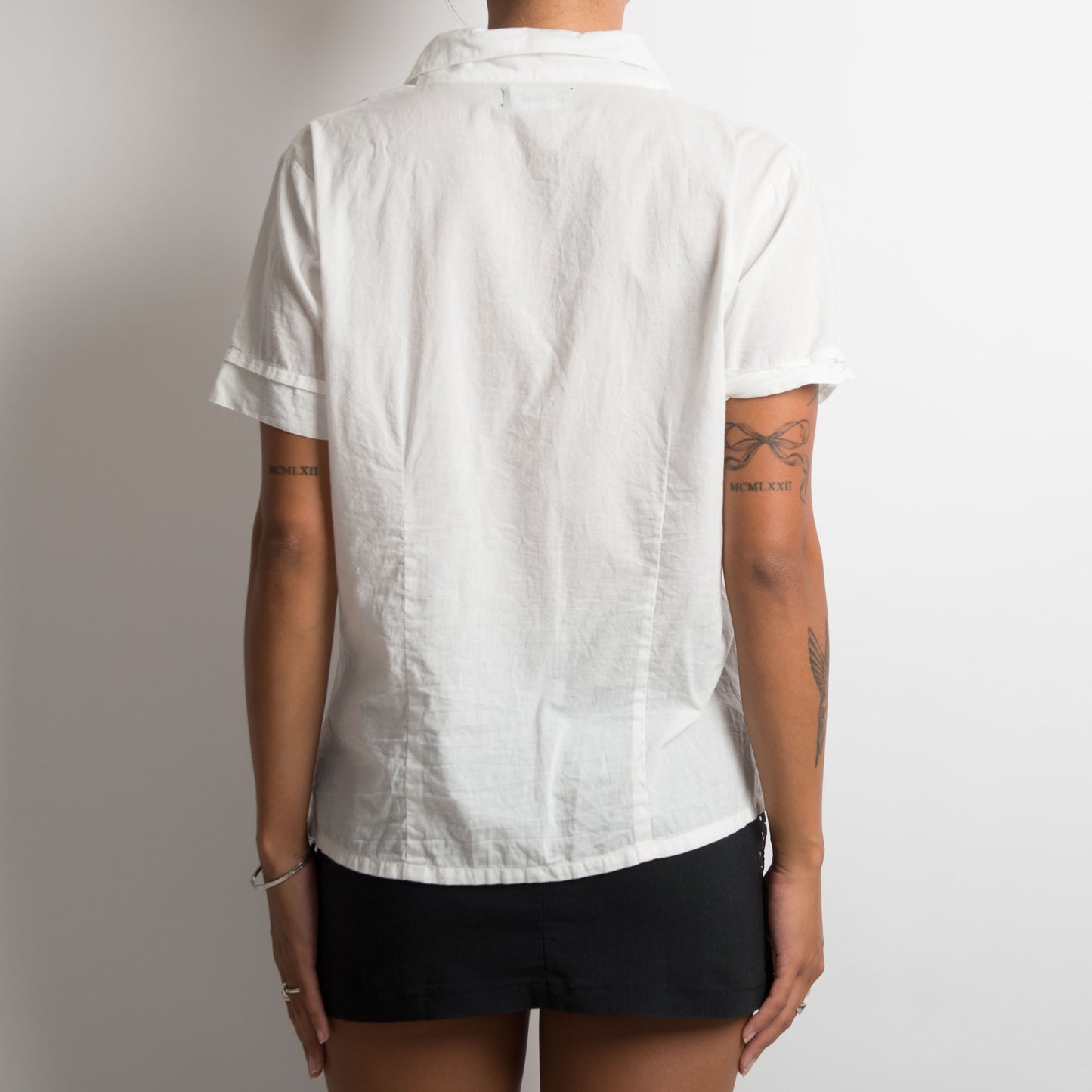 WHITE SHORT SLEEVE BLOUSE