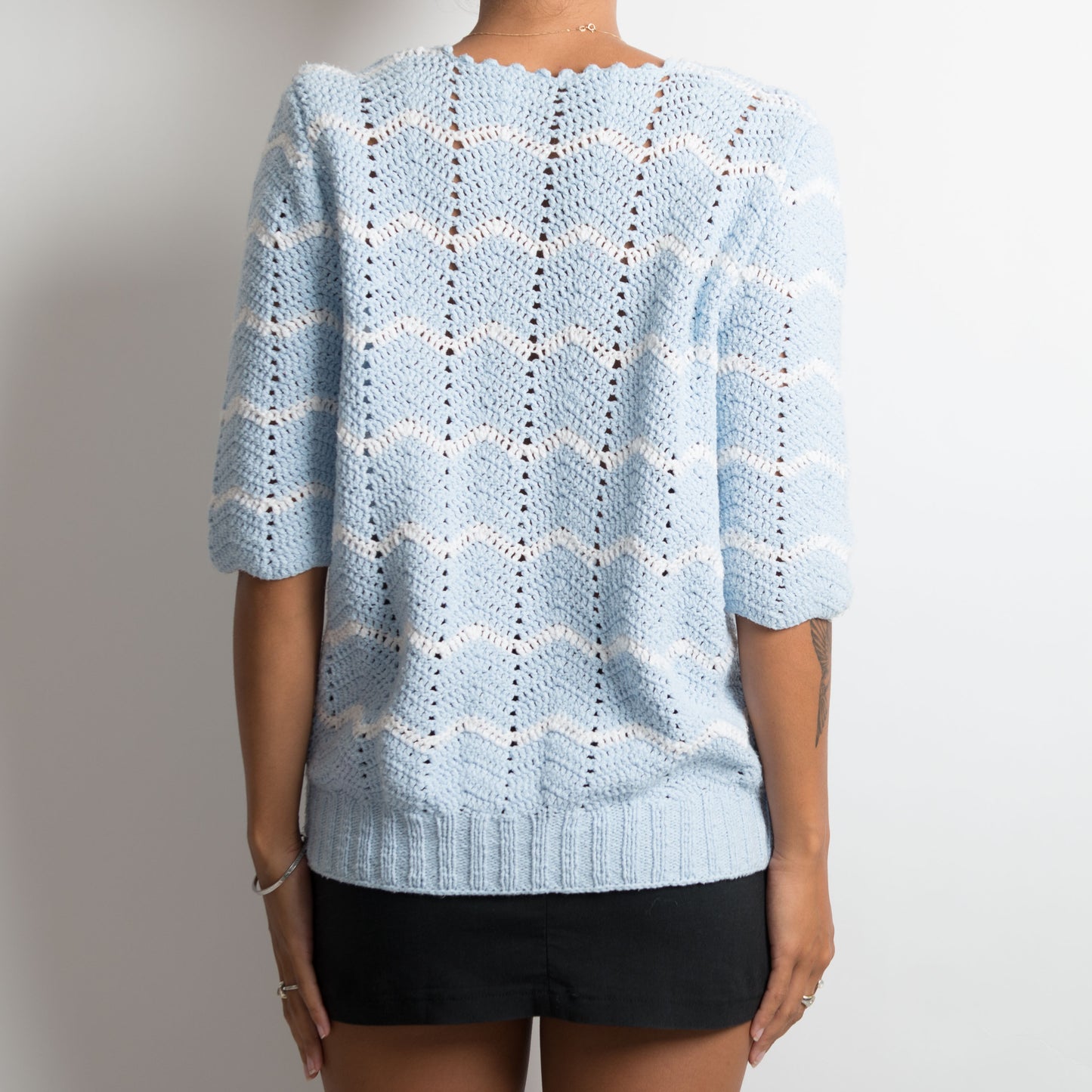 PALE BLUE KNIT TOP