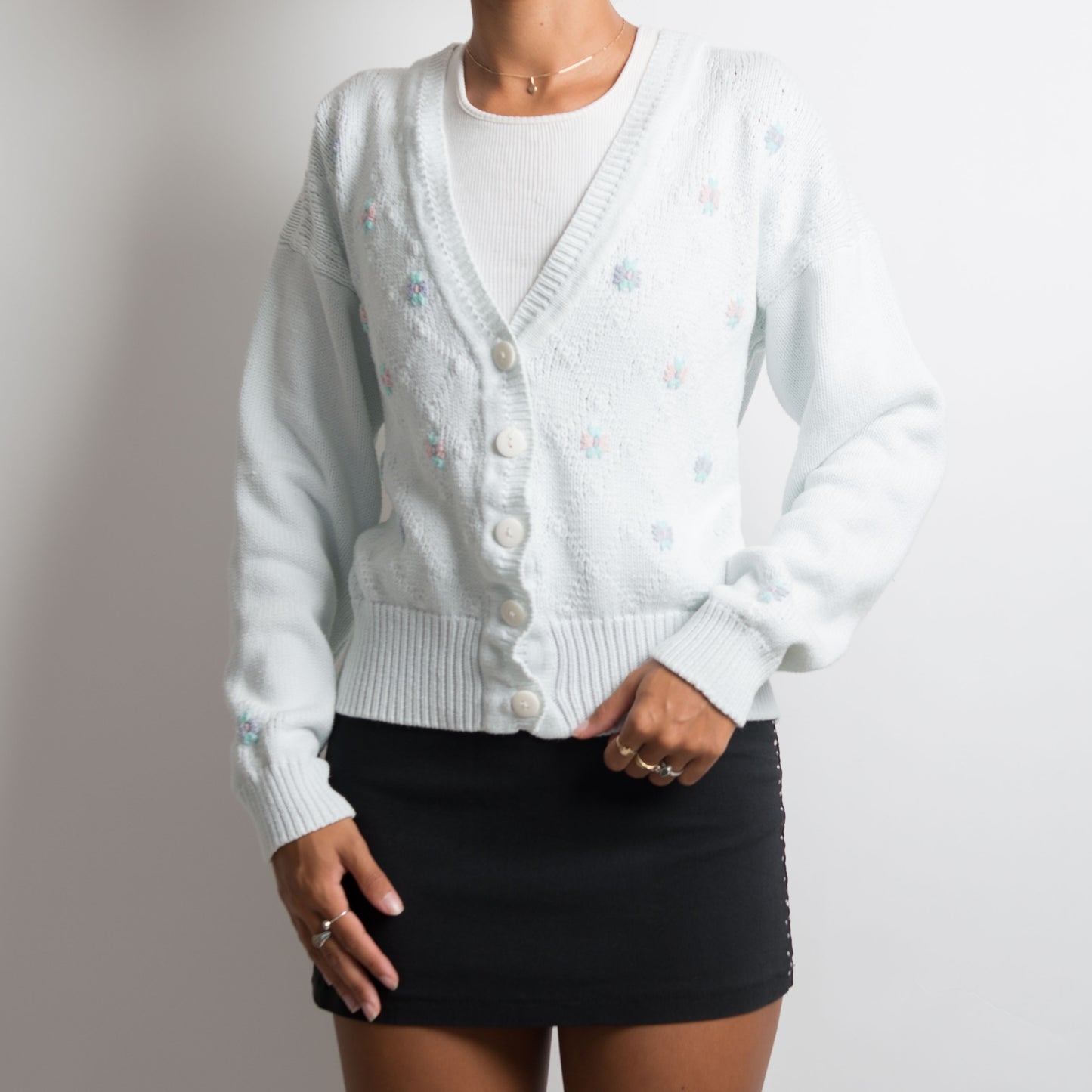 CARDIGAN EN TRICOT À FLEURS