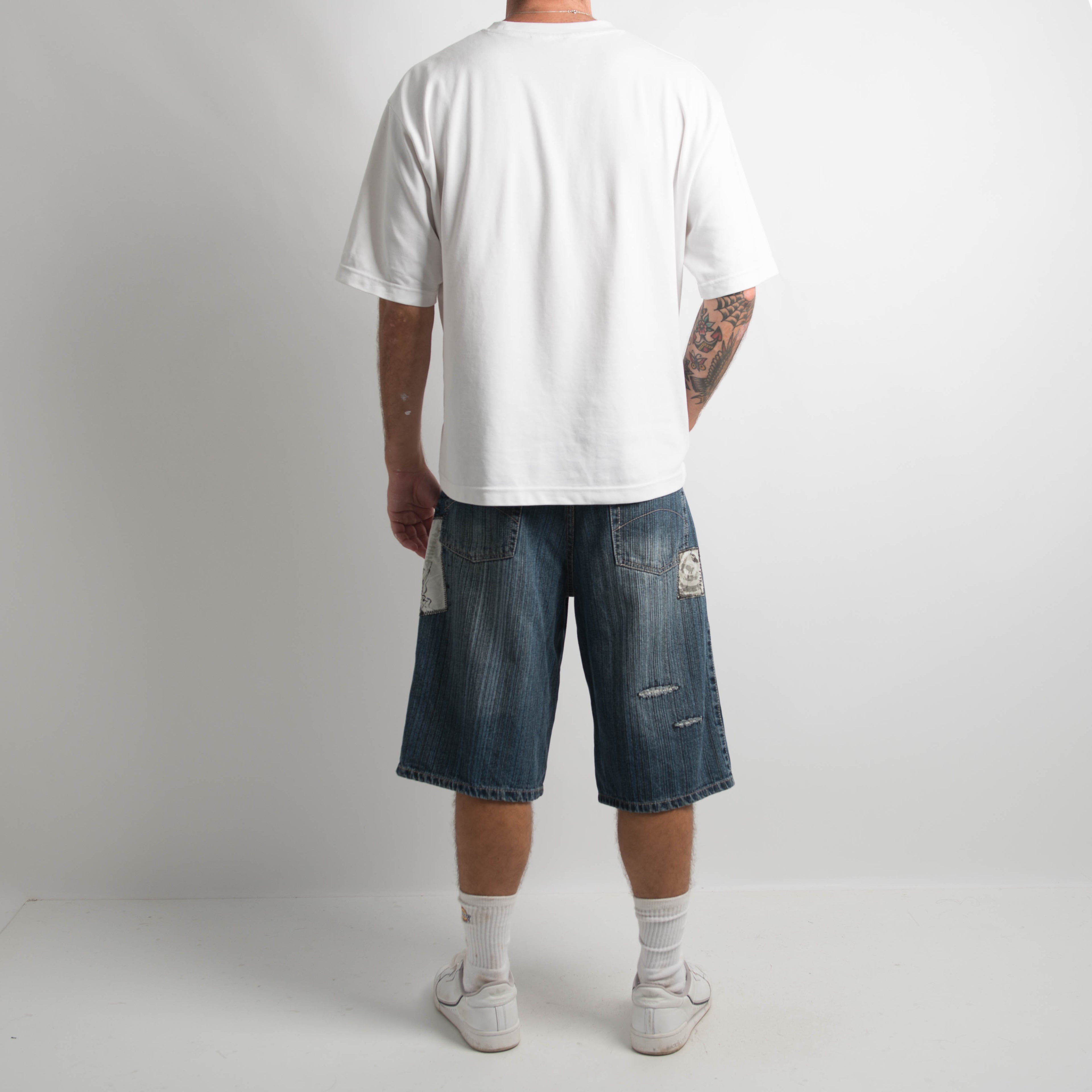 MID WASH DENIM JORTS