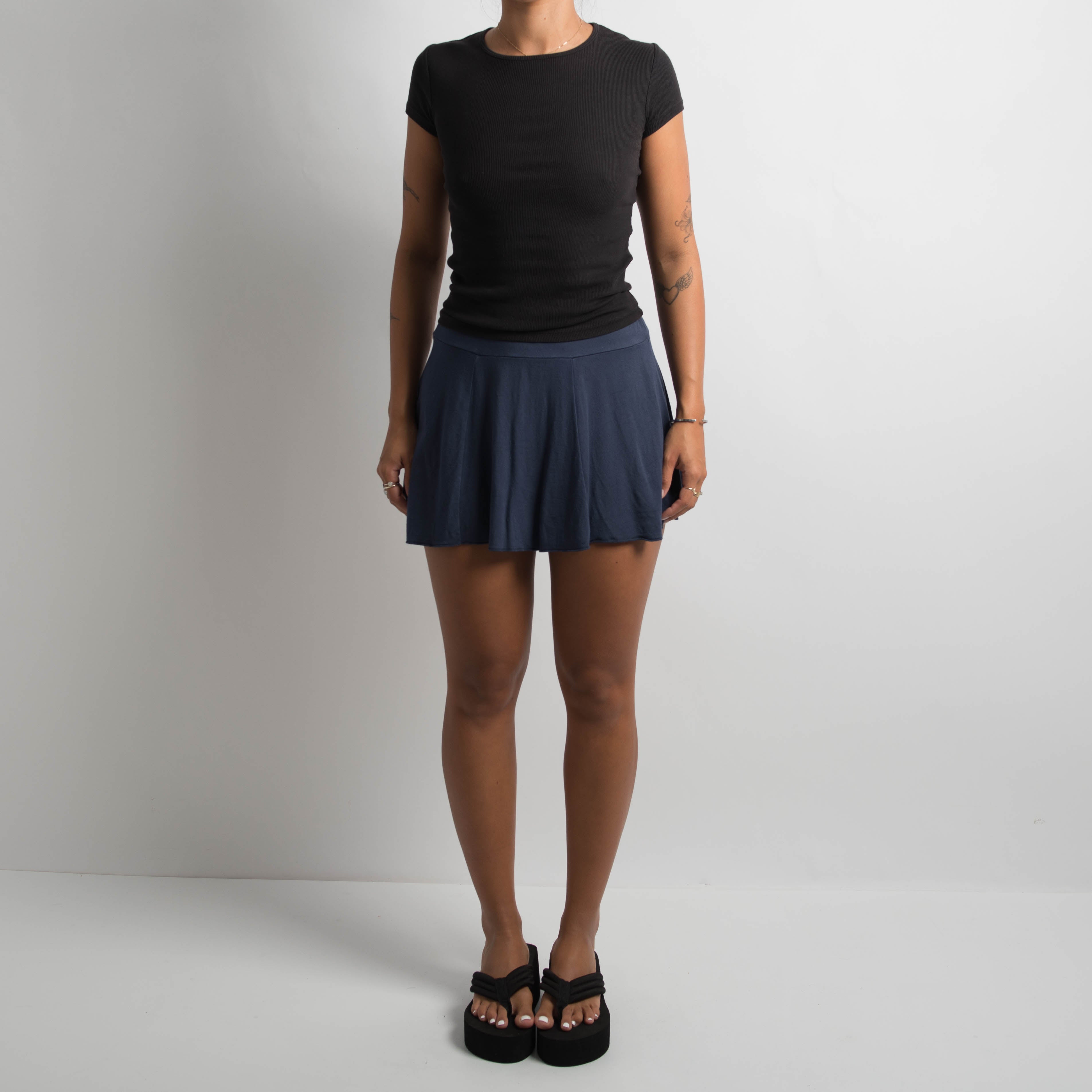 NAVY STRETCH MINI SKIRT