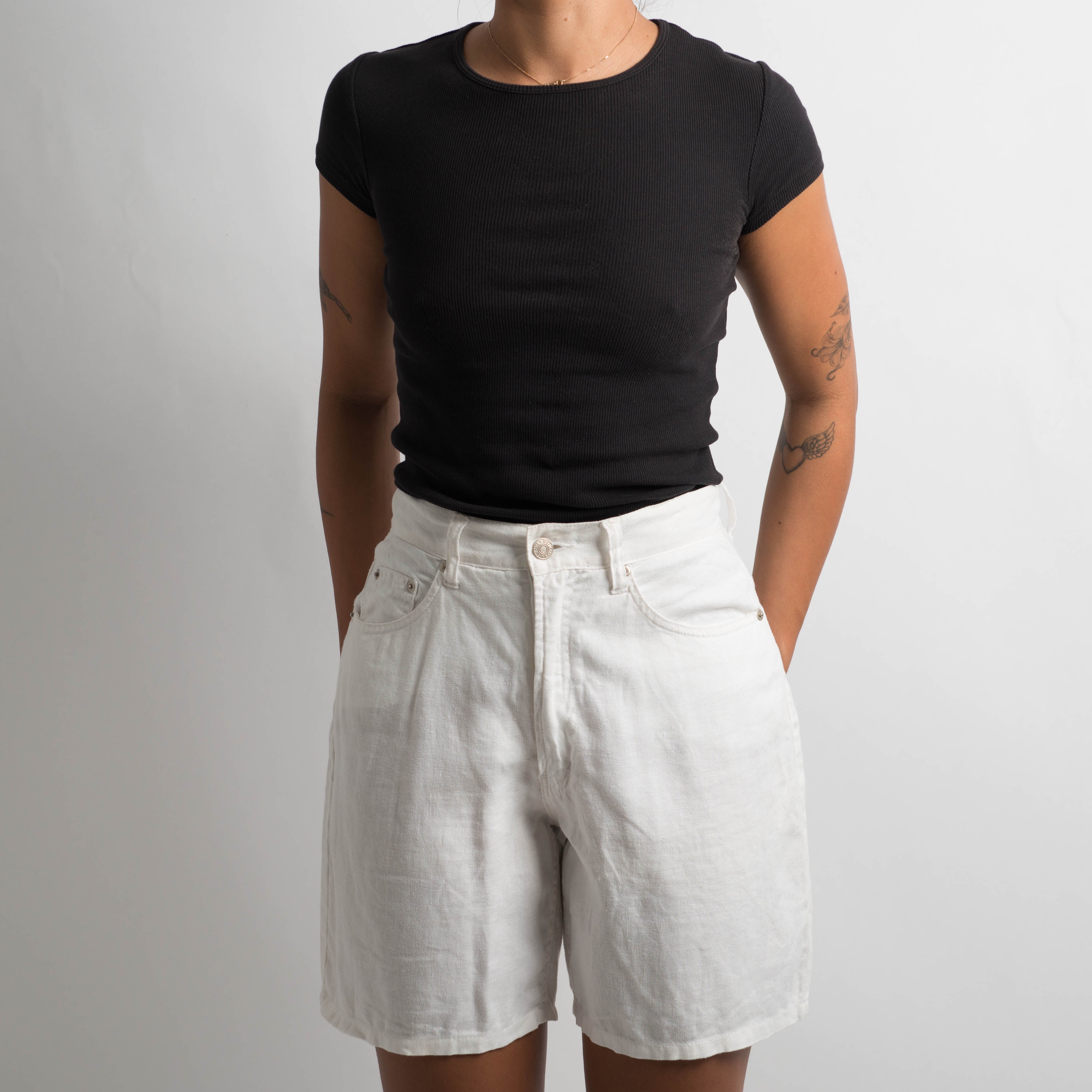 WHITE LINEN SHORTS