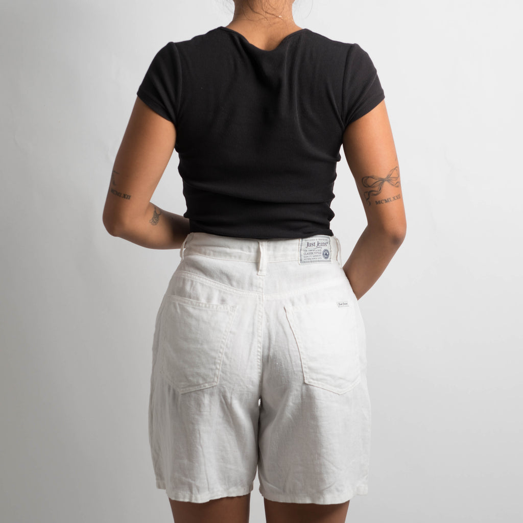 WHITE LINEN SHORTS