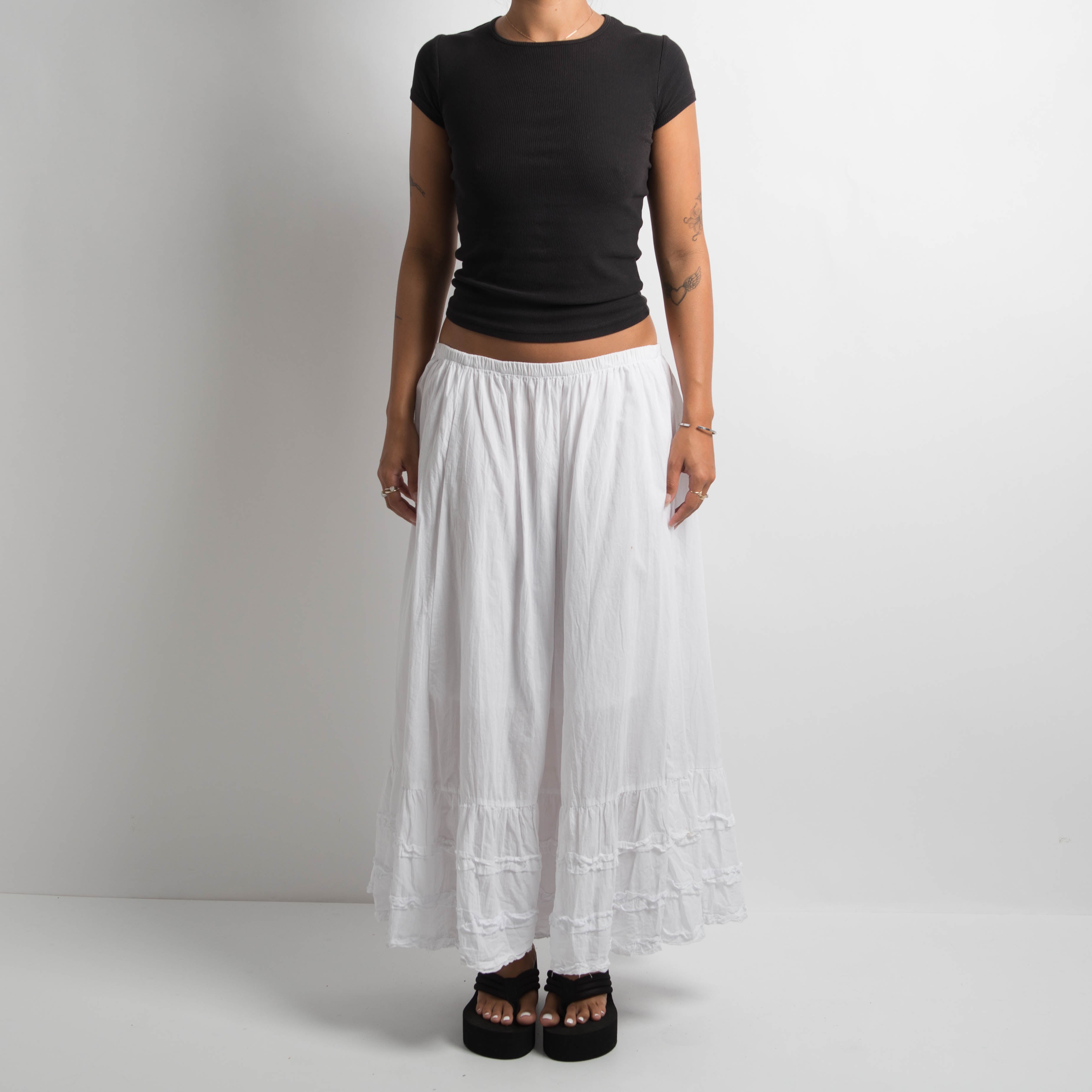 WHITE TIERED LONGLINE SKIRT