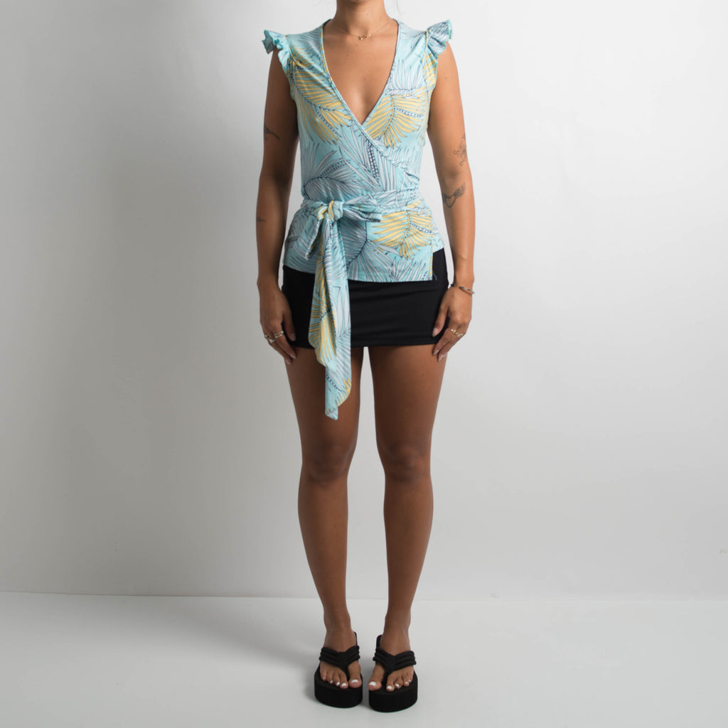 BLUE PATTERNED WRAP TOP