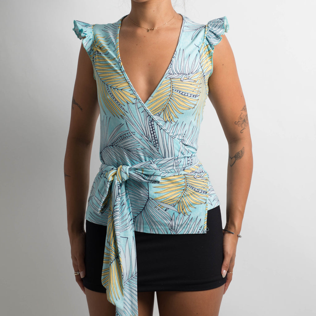 BLUE PATTERNED WRAP TOP