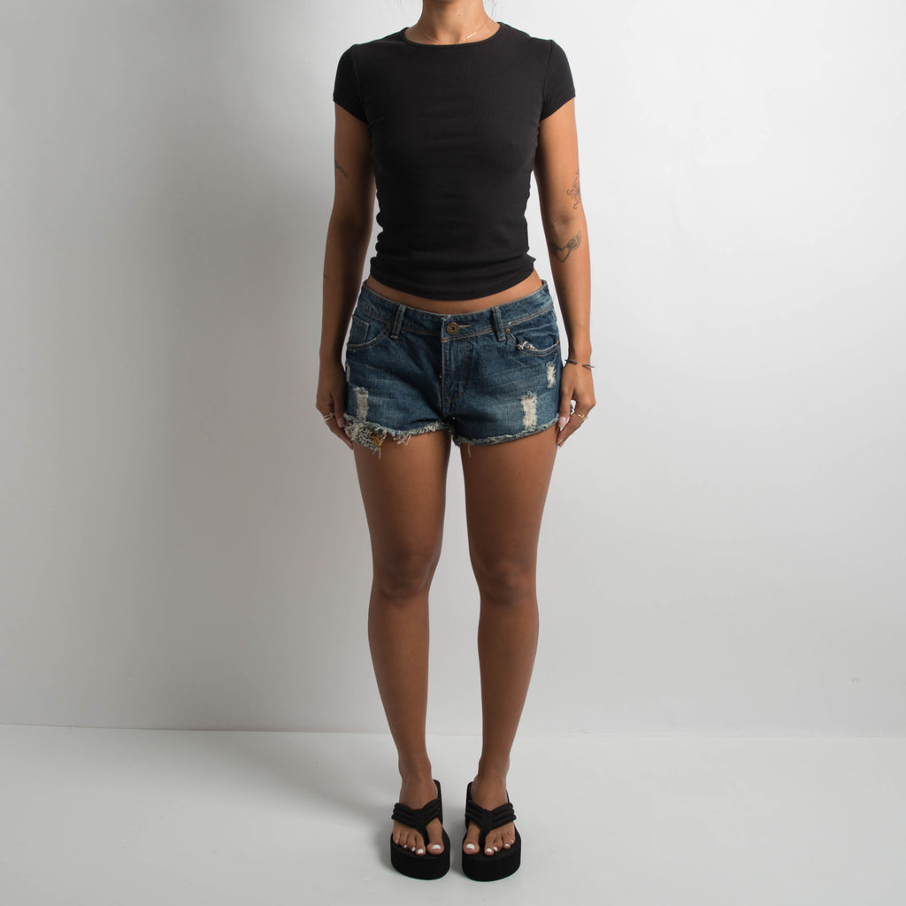 LOW RISE DENIM SHORTS