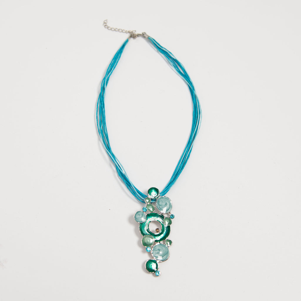 BLUE PENDANT NECKLACE