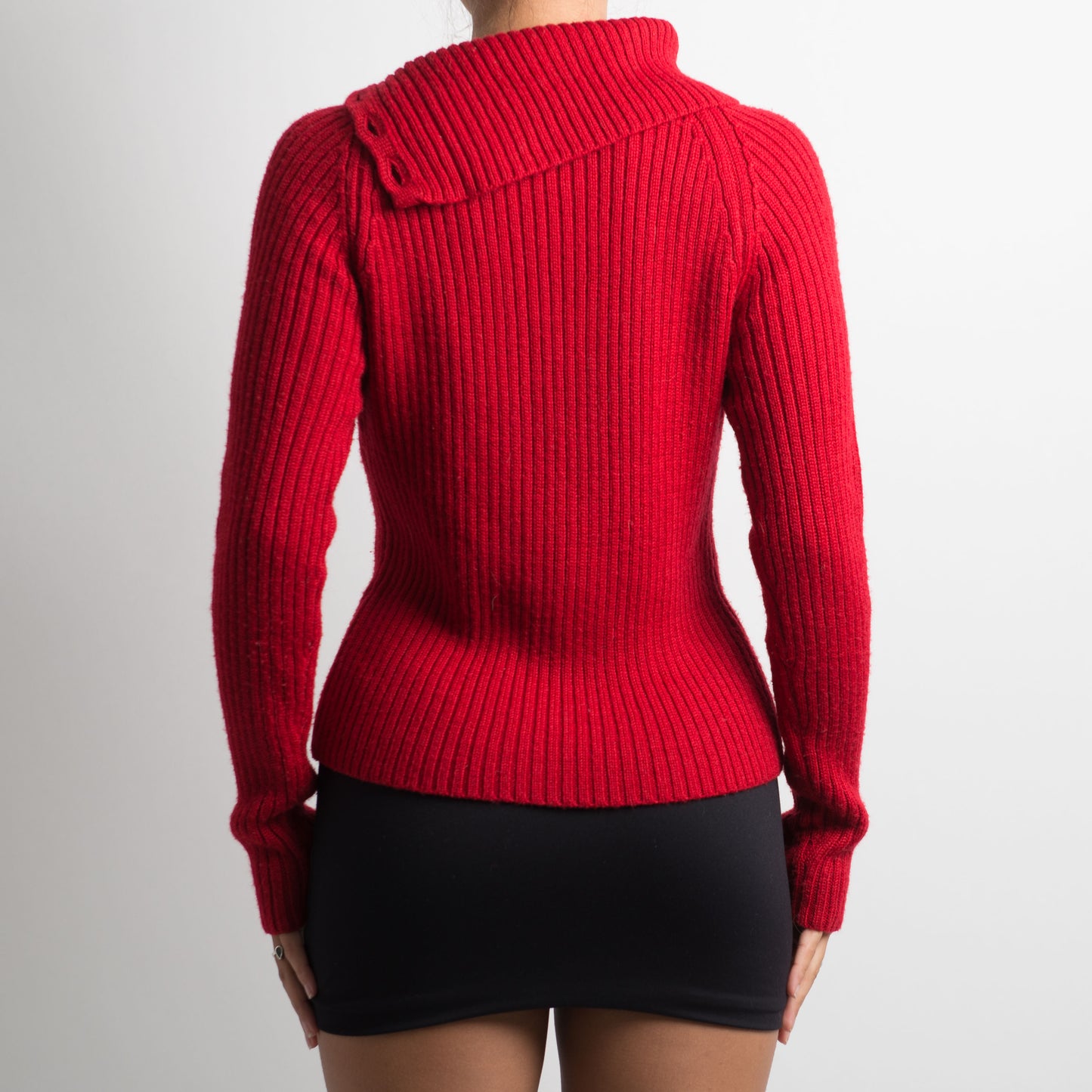 PULL EN MAILLE CÔTELÉE ROUGE