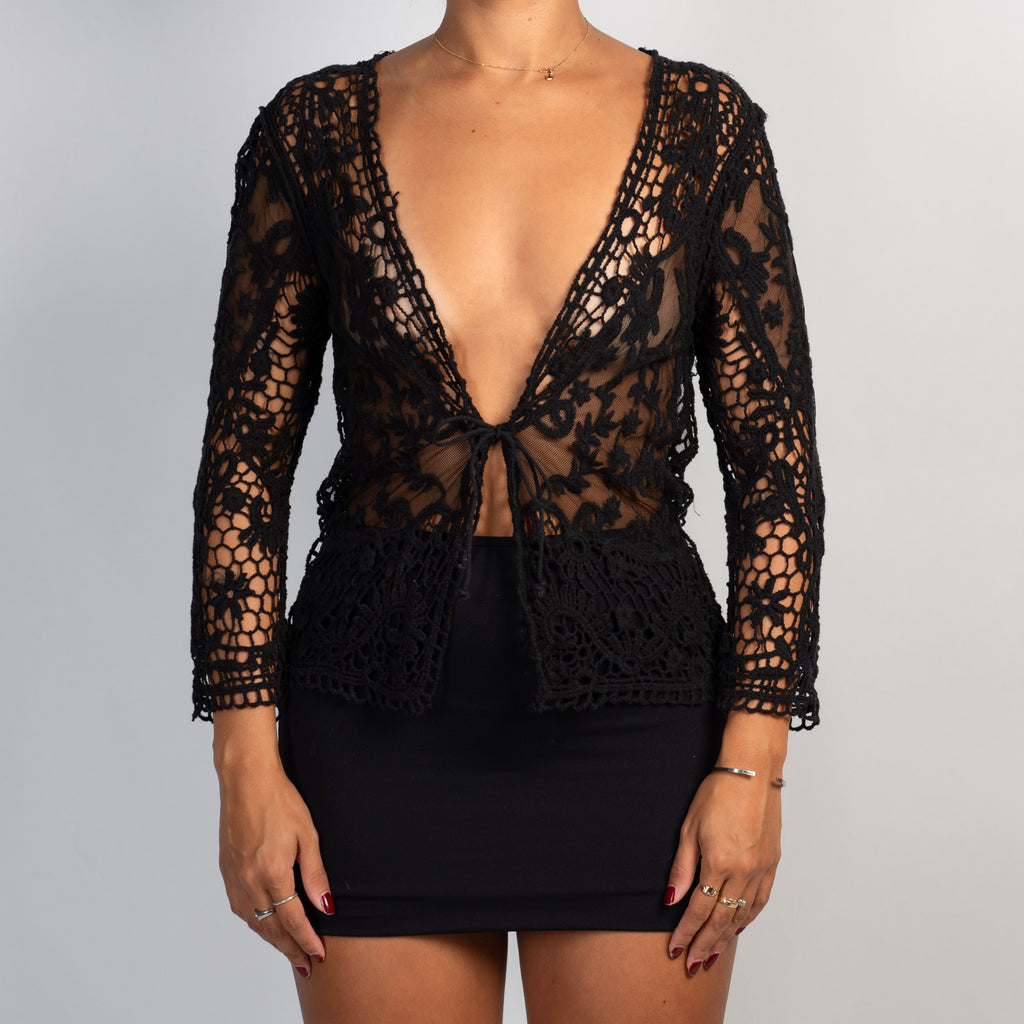 BLACK TIE FRONT TOP