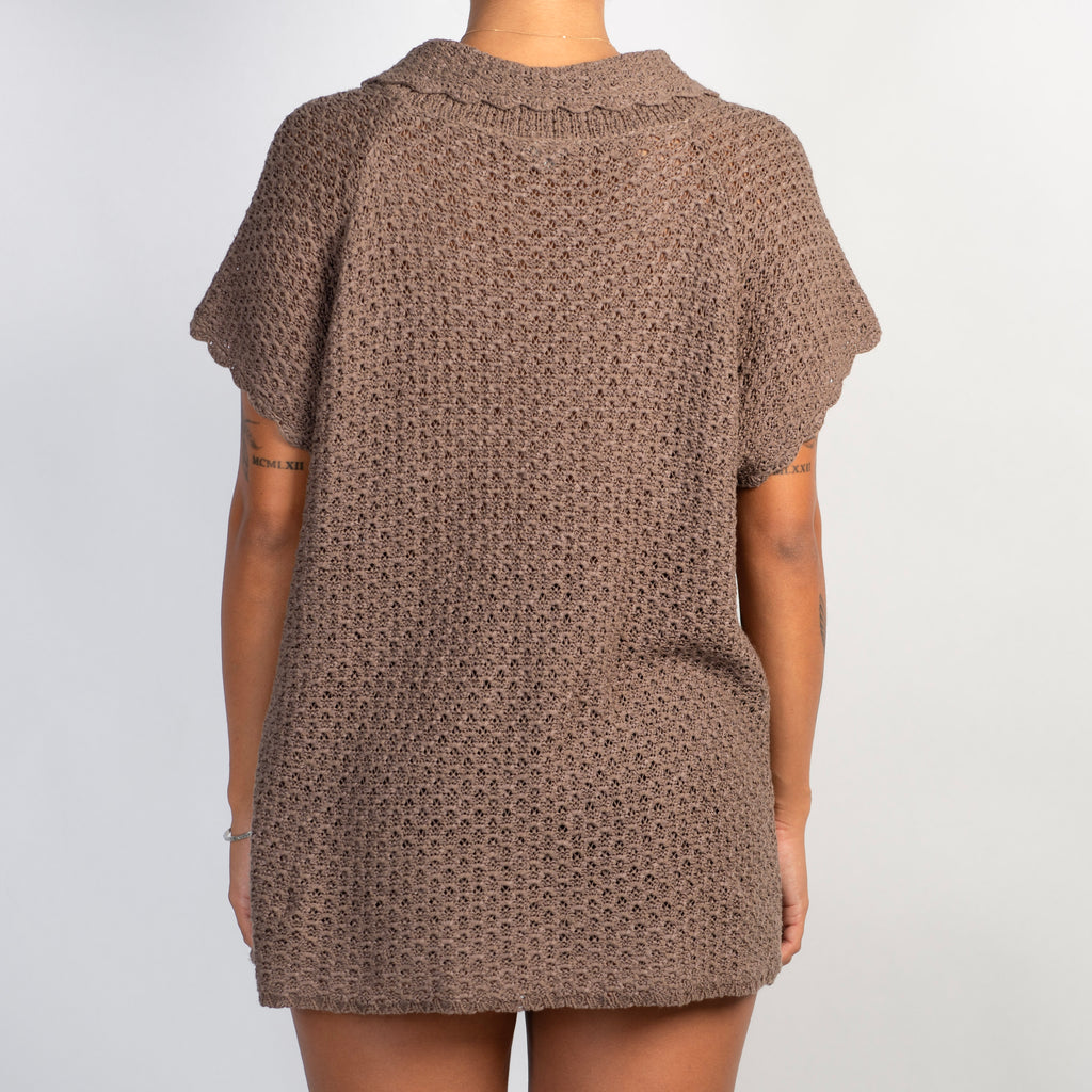 SHORT SLEEVE KNIT TOP