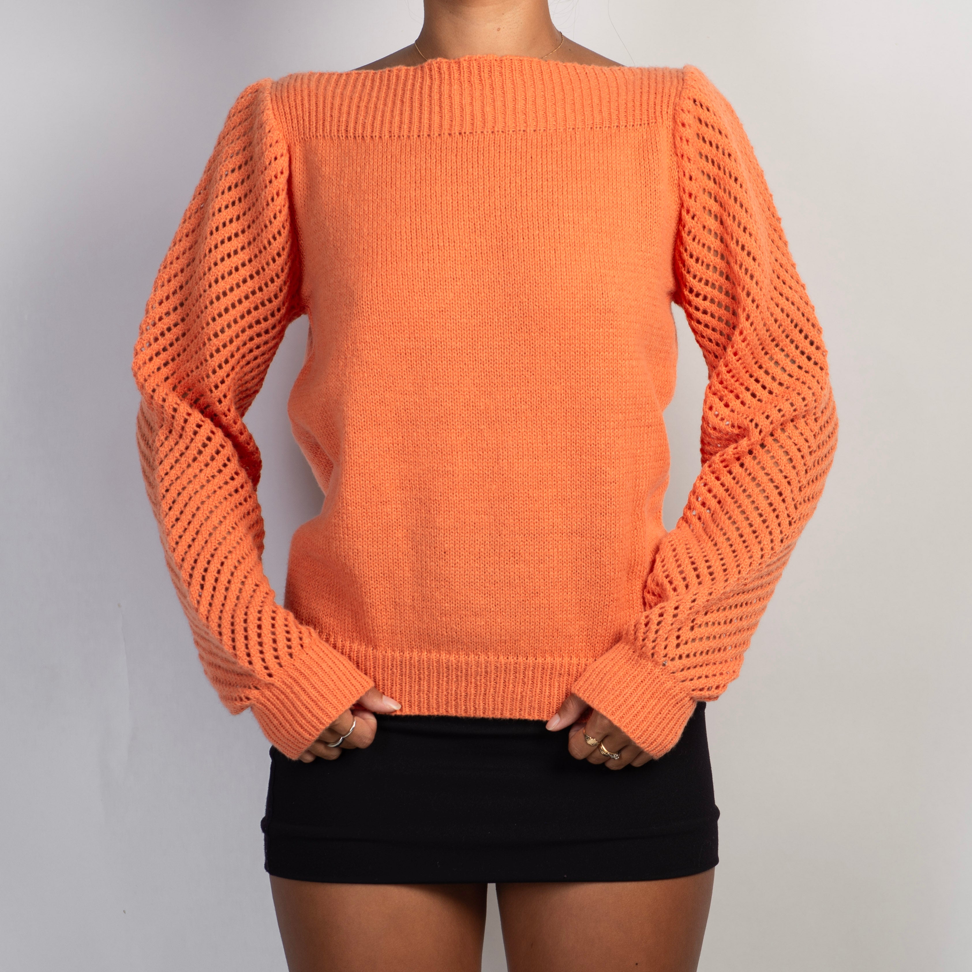 ORANGE KNIT SWEATER