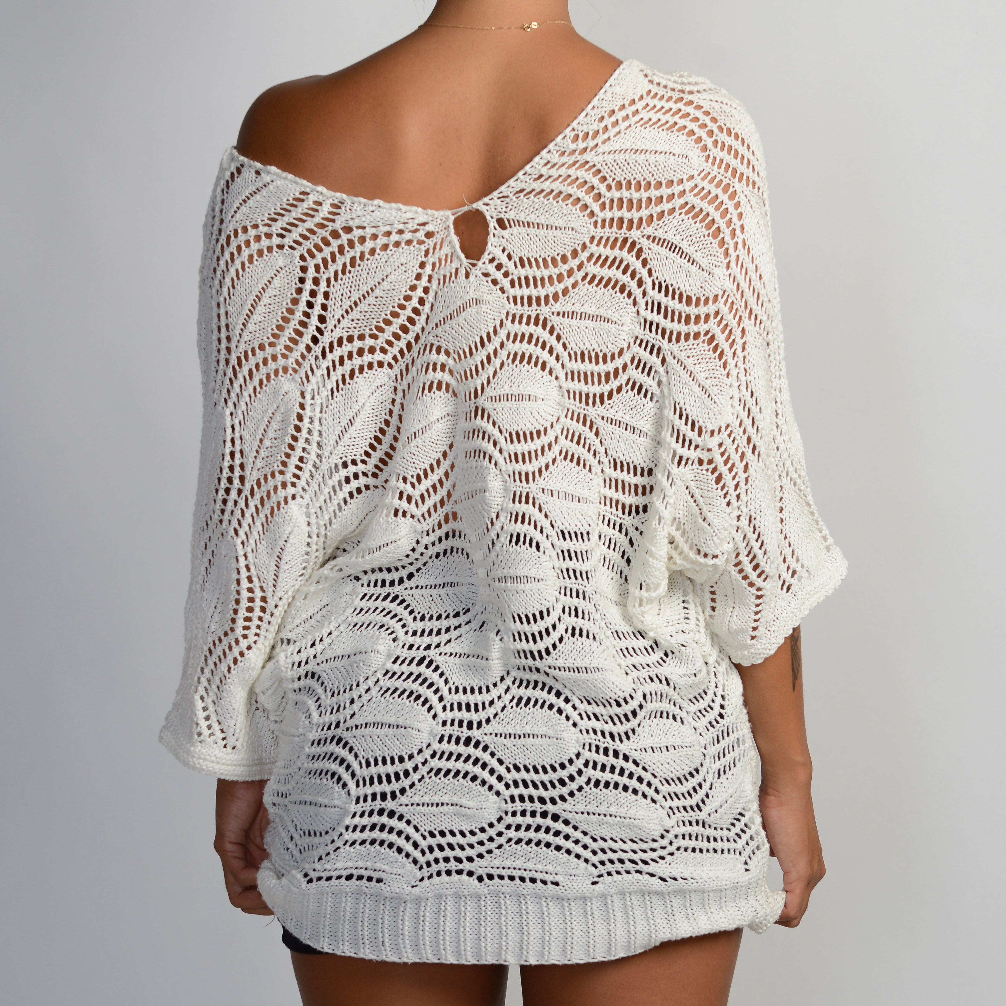 WHITE CROCHET TOP