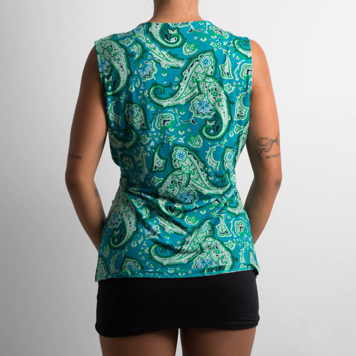 GREEN PAISLEY TOP