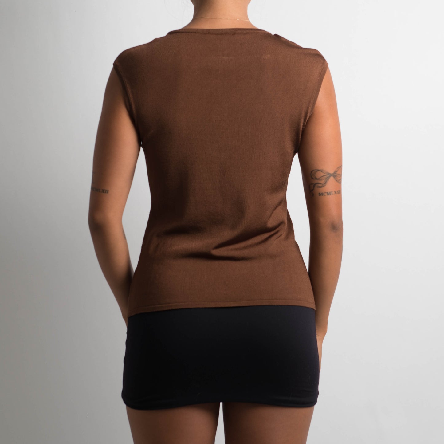 BROWN SLEEVELESS TOP