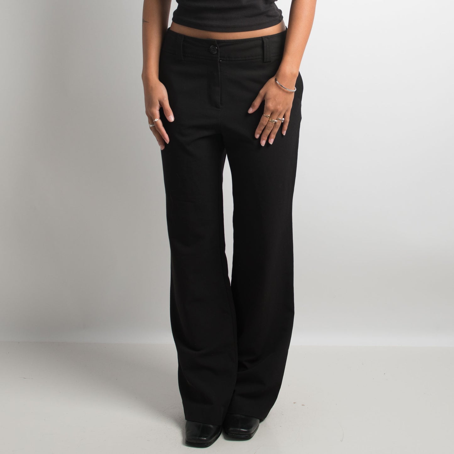 PANTALON NOIR CLASSIQUE