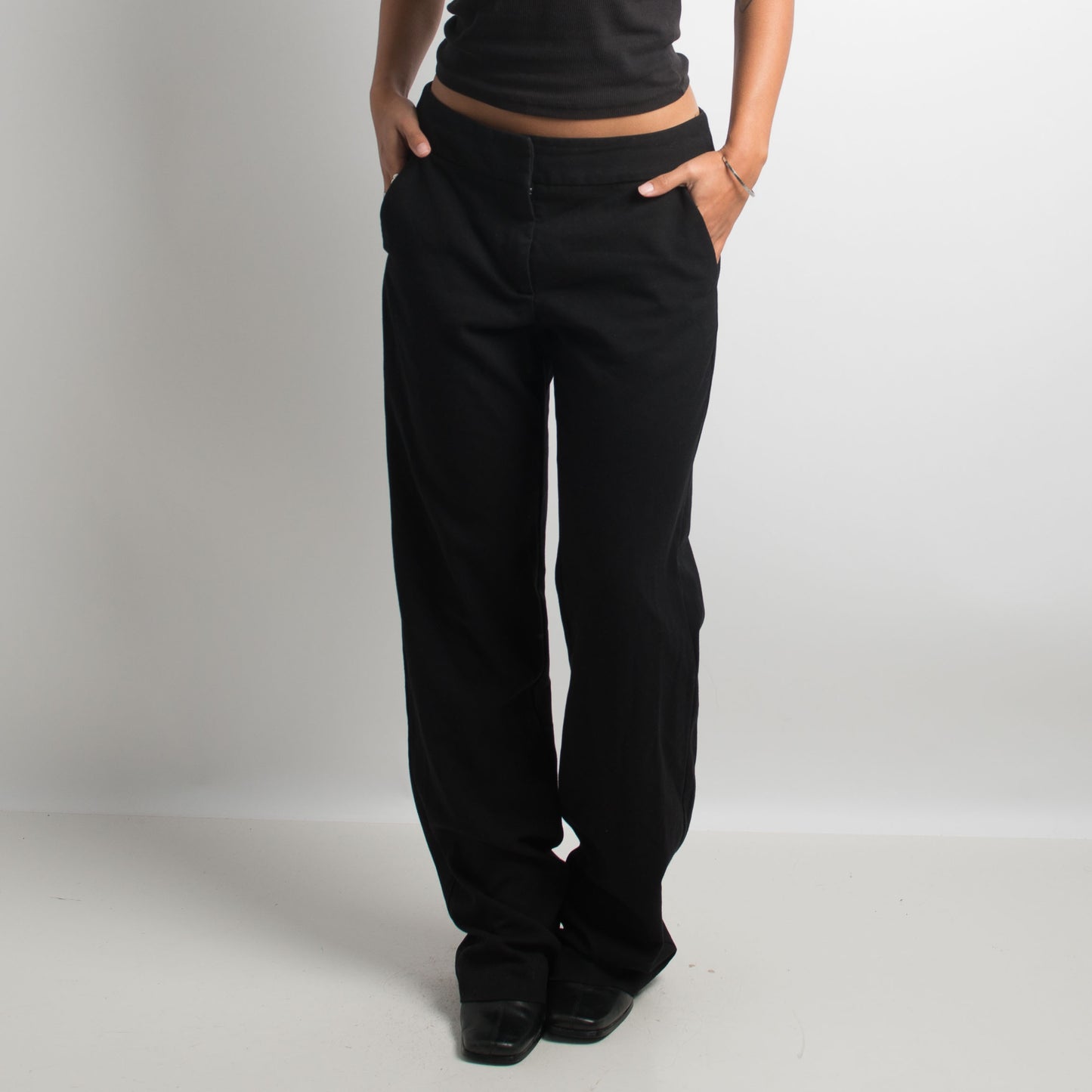 PANTALON NOIR CLASSIQUE