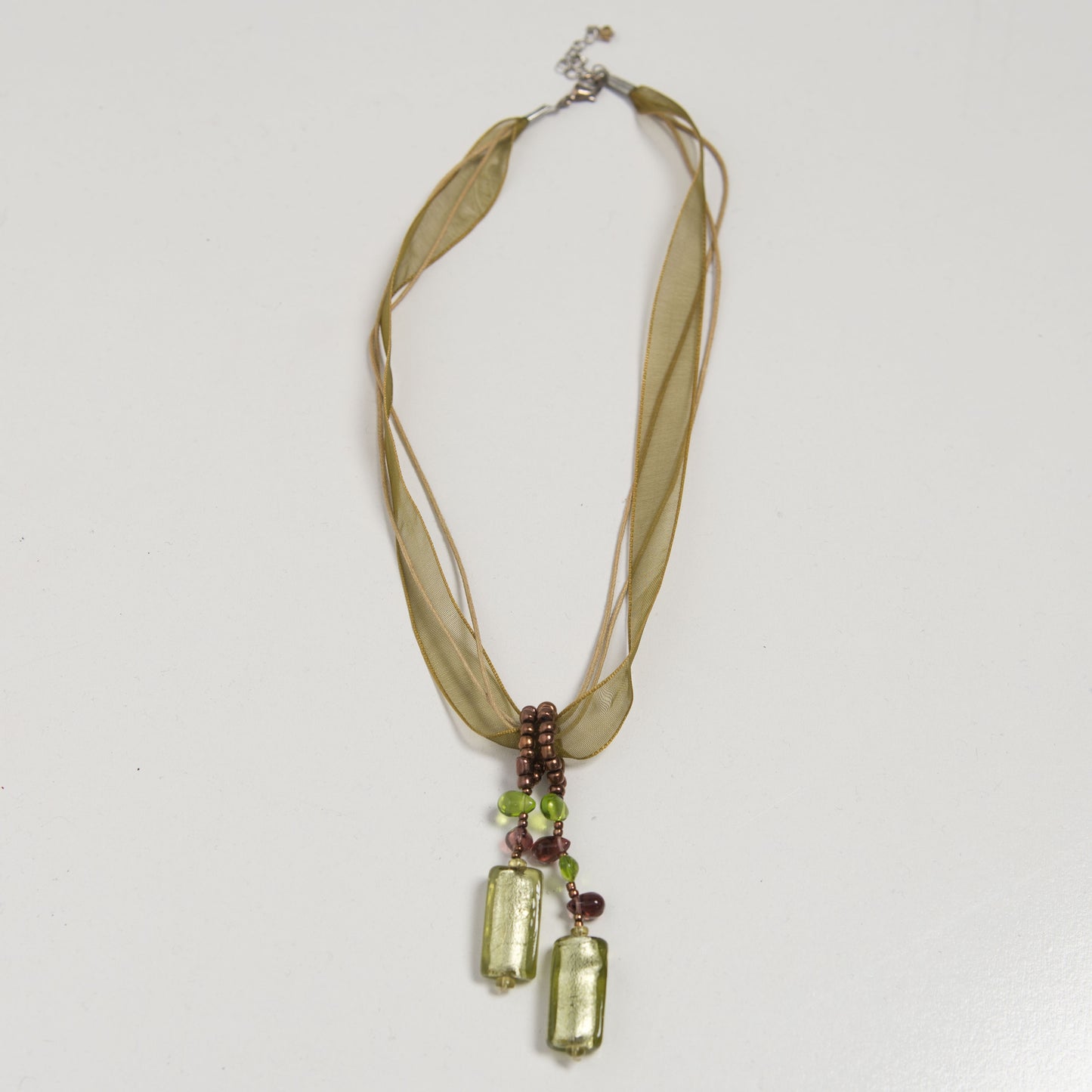 GREEN RIBBON NECKLACE