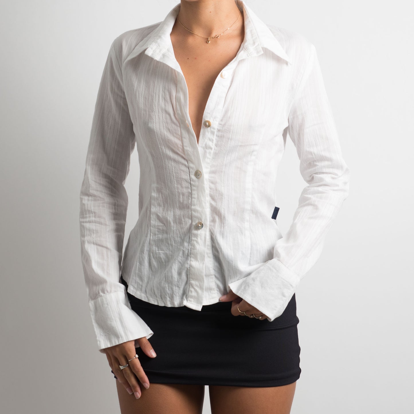 BLOUSE BLANCHE À BOUTONS