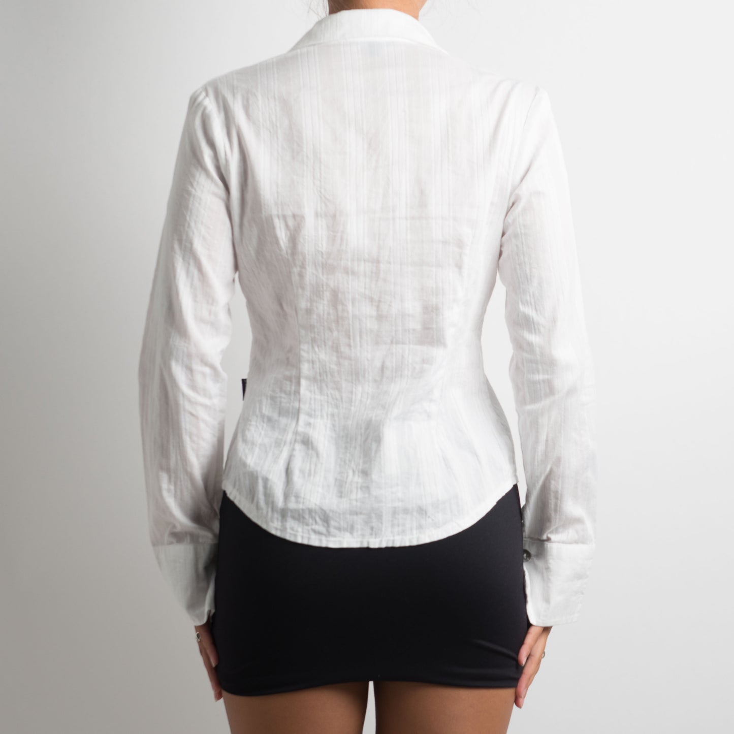 BLOUSE BLANCHE À BOUTONS